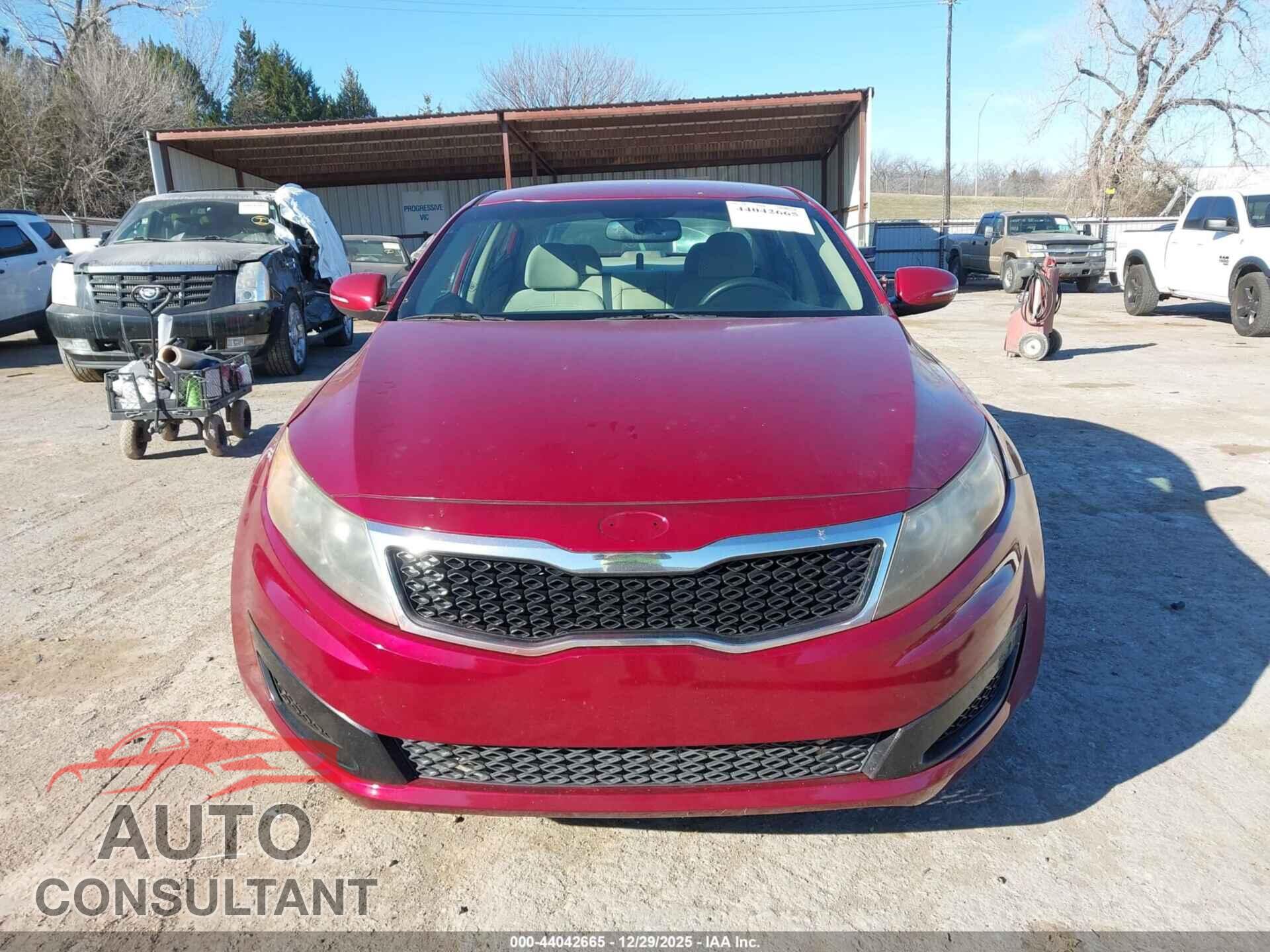 KIA OPTIMA 2011 - KNAGM4A78B5120685