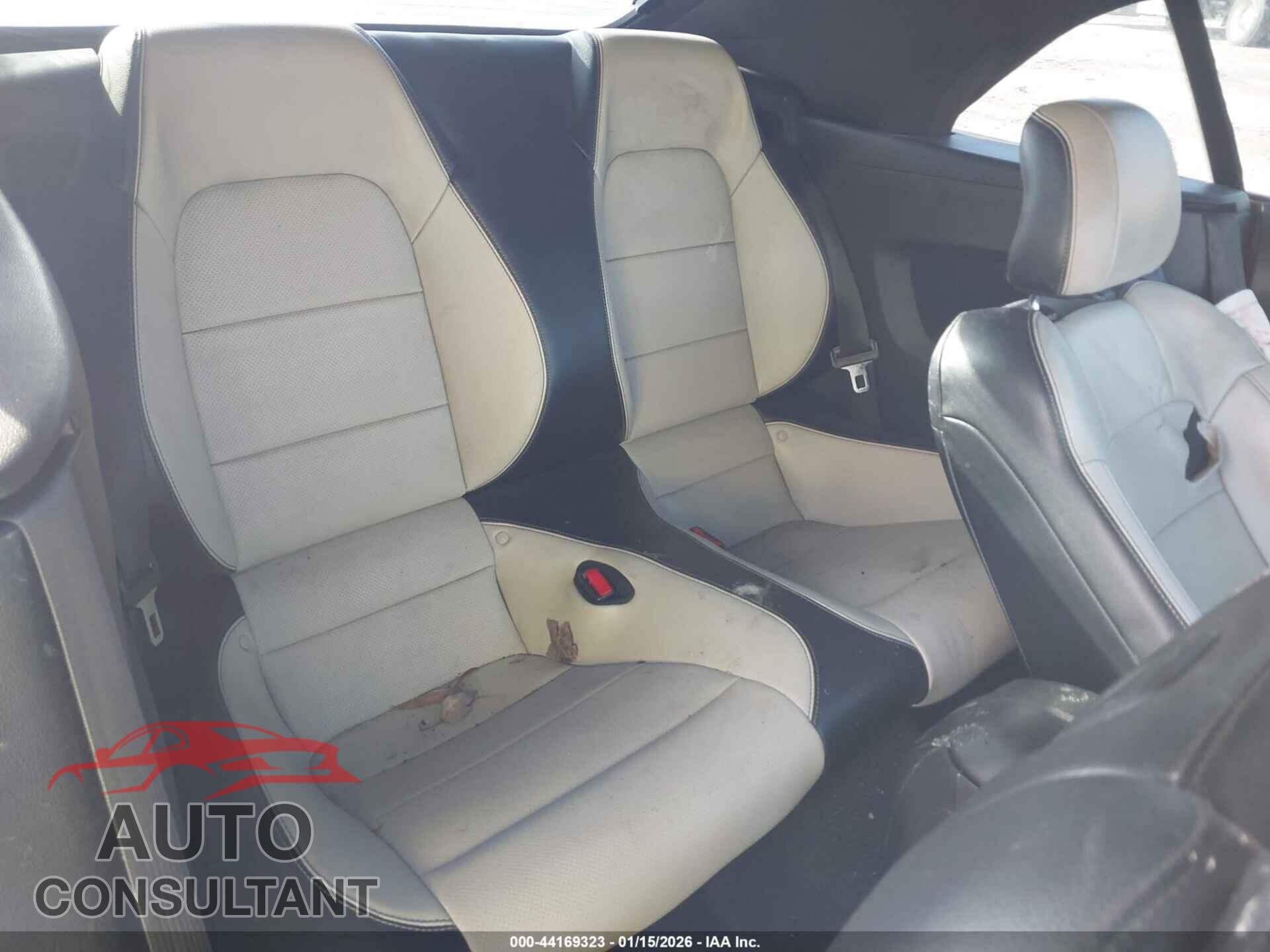 FORD MUSTANG 2017 - 1FATP8UH1H5267384