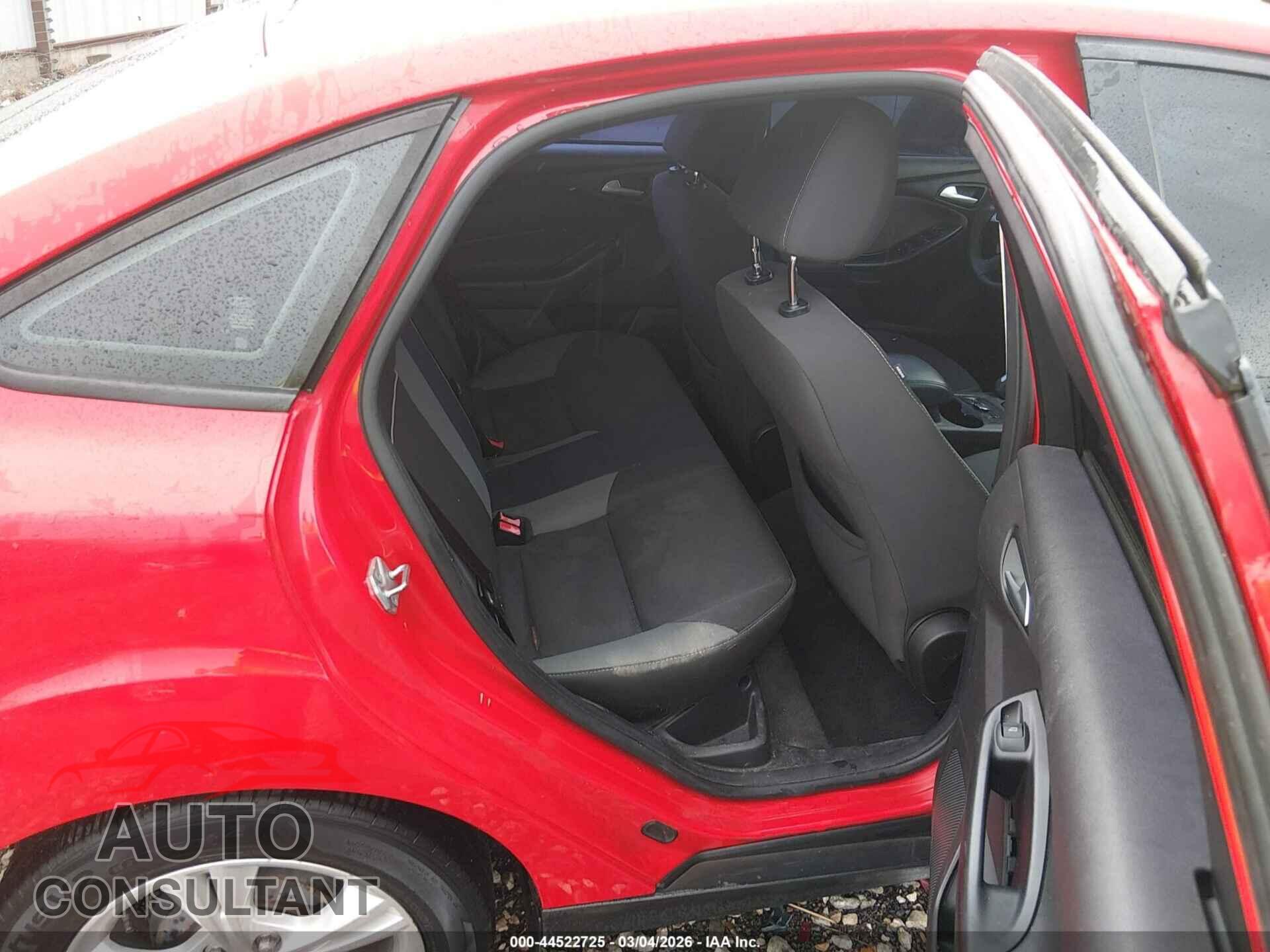 FORD FOCUS 2013 - 1FADP3F25DL263358