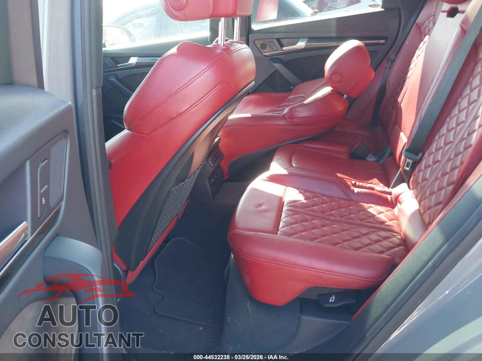 AUDI SQ5 2020 - WA1B4AFY9L2006558