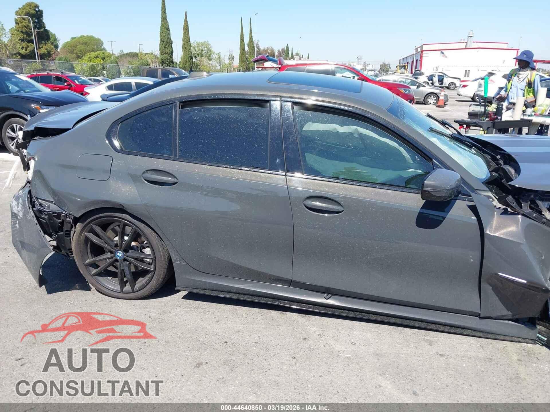 BMW 330E 2023 - 3MW39FF08P8D05160