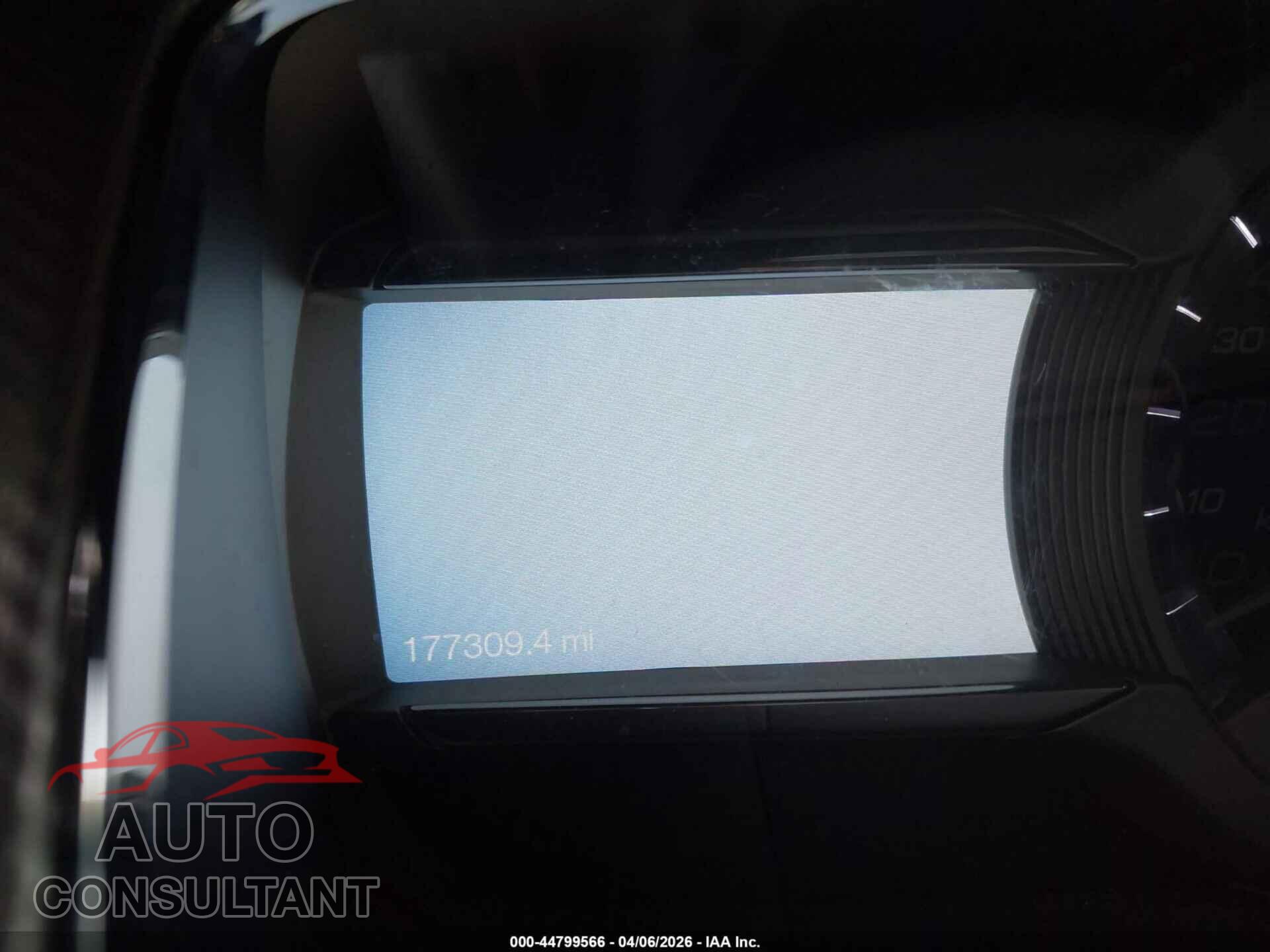 FORD TAURUS 2015 - 1FAHP2KT3FG106918