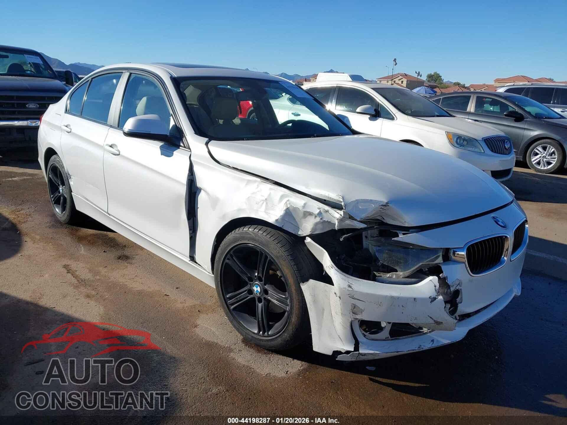 BMW 328I 2012 - WBA3C1C51CF430085