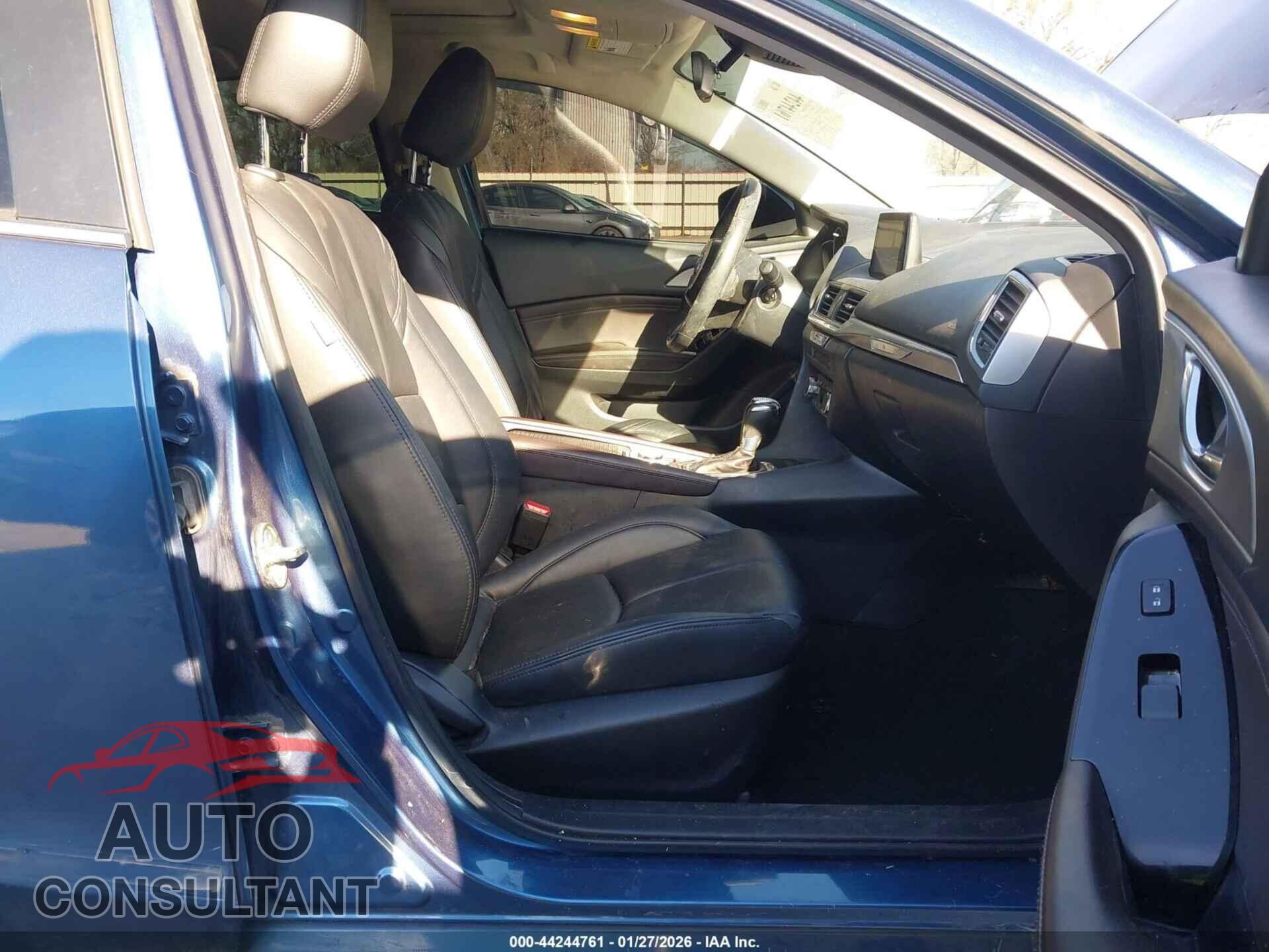 MAZDA MAZDA3 2017 - 3MZBN1V74HM123487