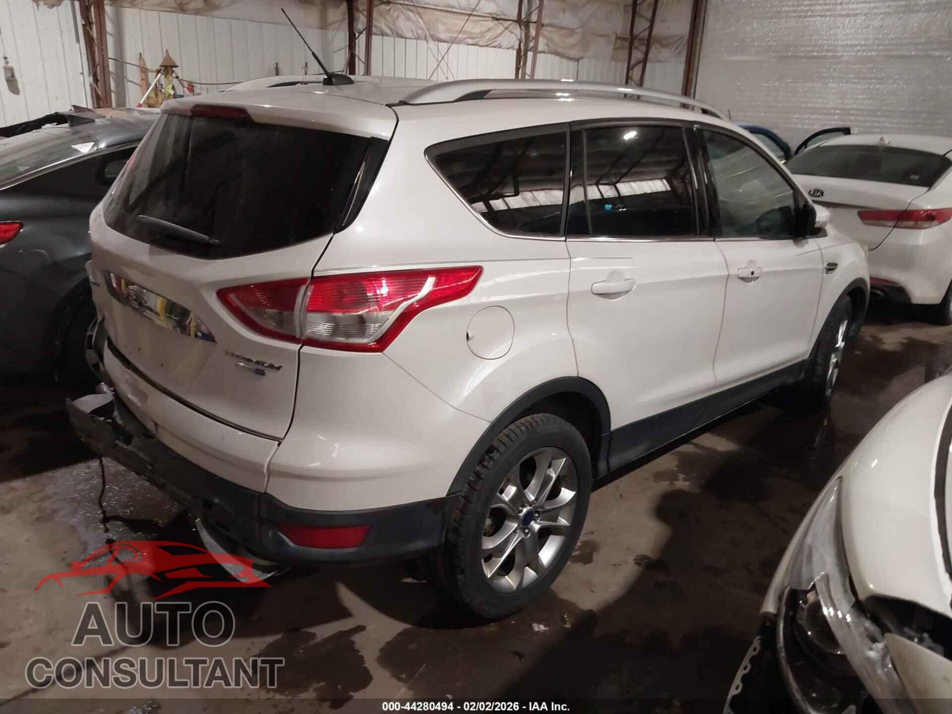 FORD ESCAPE 2015 - 1FMCU9J90FUA88435