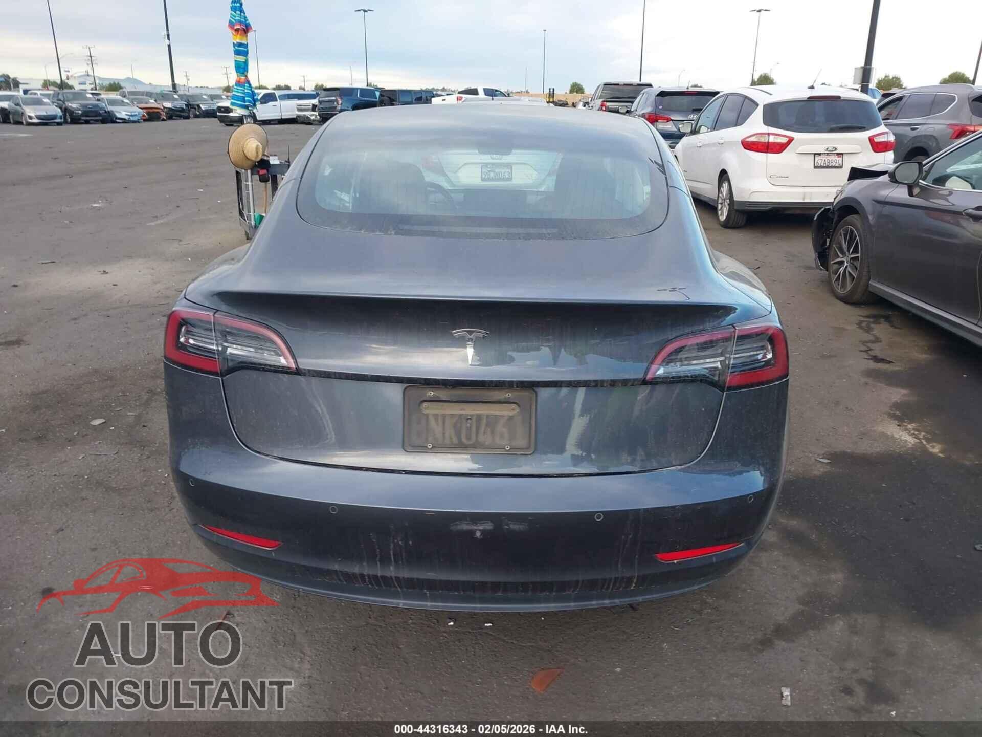 TESLA MODEL 3 2020 - 5YJ3E1EA9LF630210
