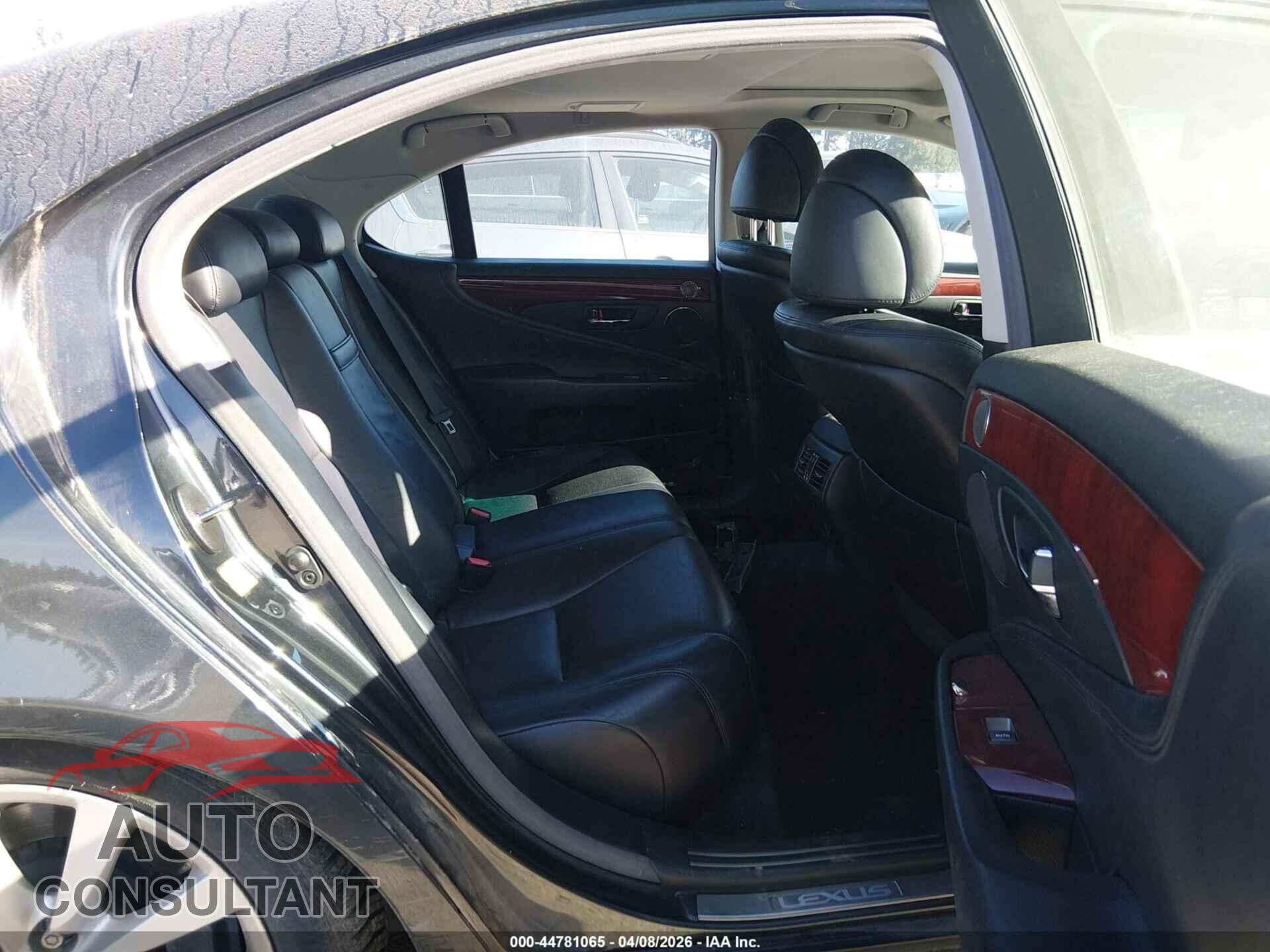 LEXUS LS 460 2010 - JTHCL5EF1A5005502