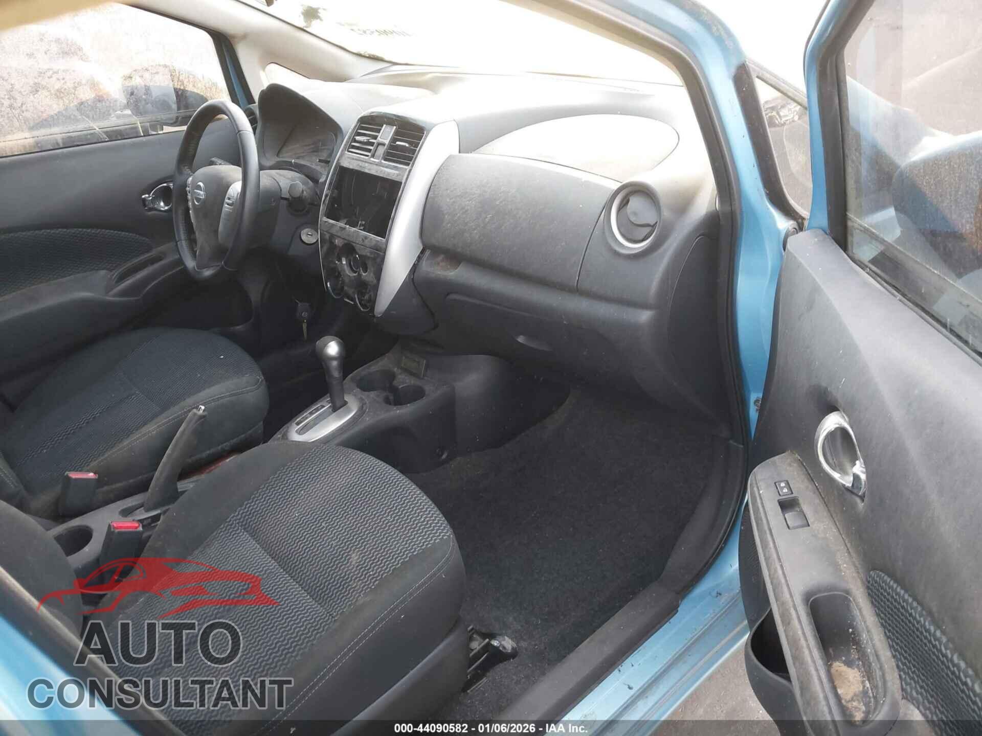 NISSAN VERSA NOTE 2015 - 3N1CE2CP2FL382176