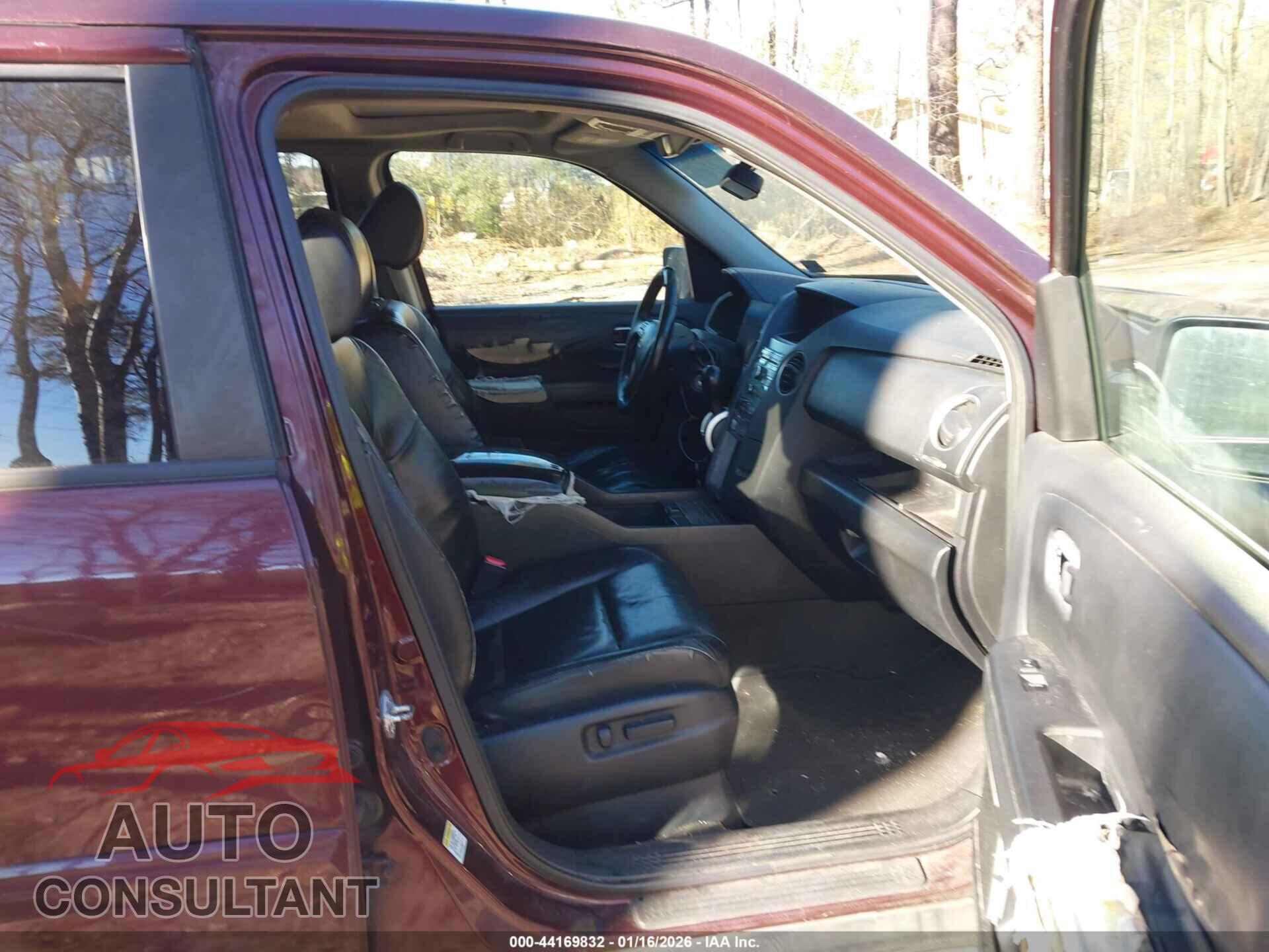 HONDA PILOT 2009 - 5FNYF48549B030626