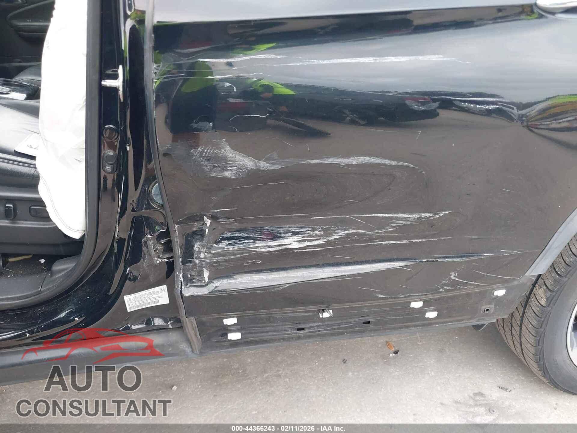 HONDA PILOT 2017 - 5FNYF6H96HB002761