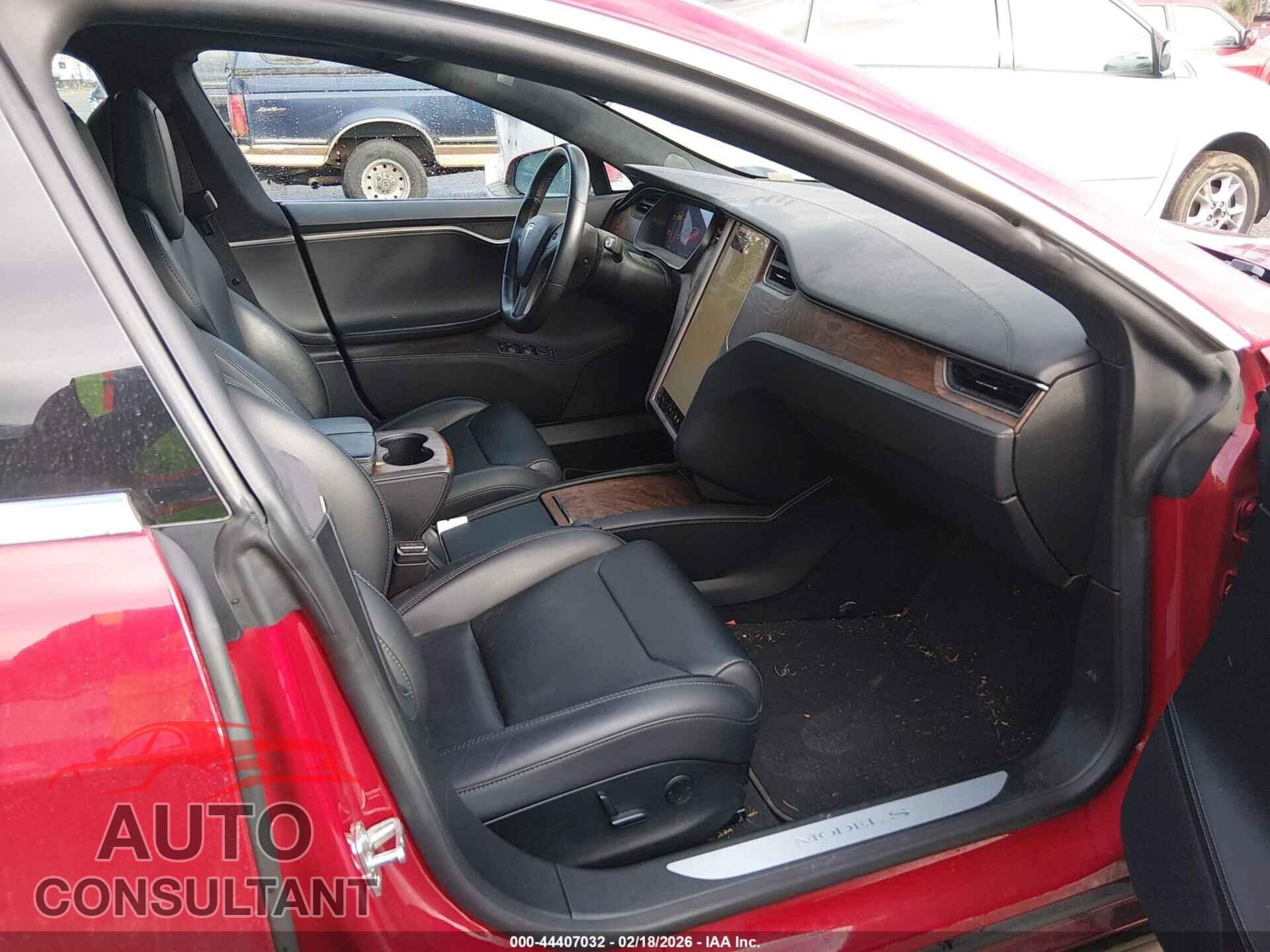 TESLA MODEL S 2018 - 5YJSA1E2XJF289784