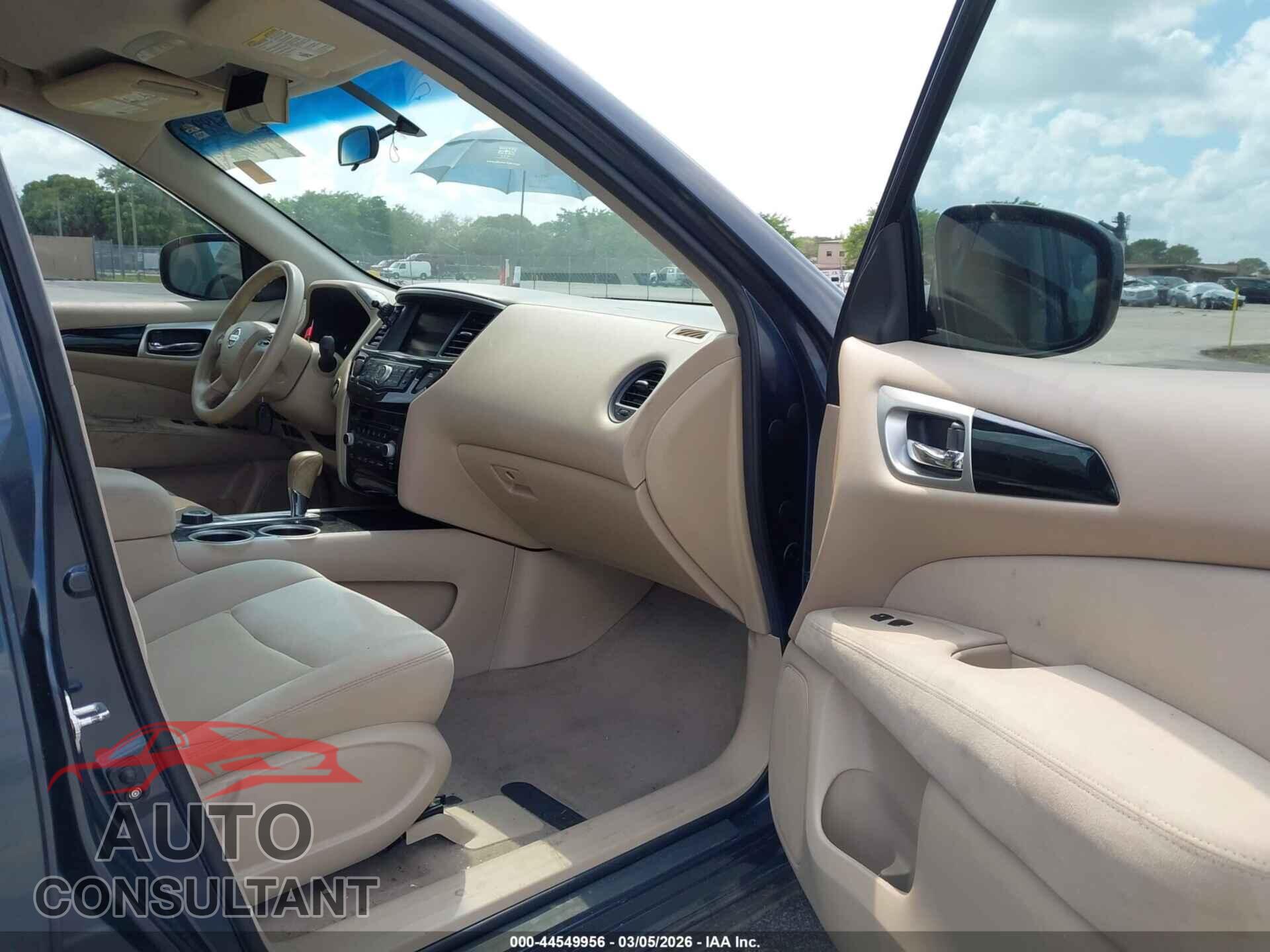 NISSAN PATHFINDER 2014 - 5N1AR2MMXEC681787