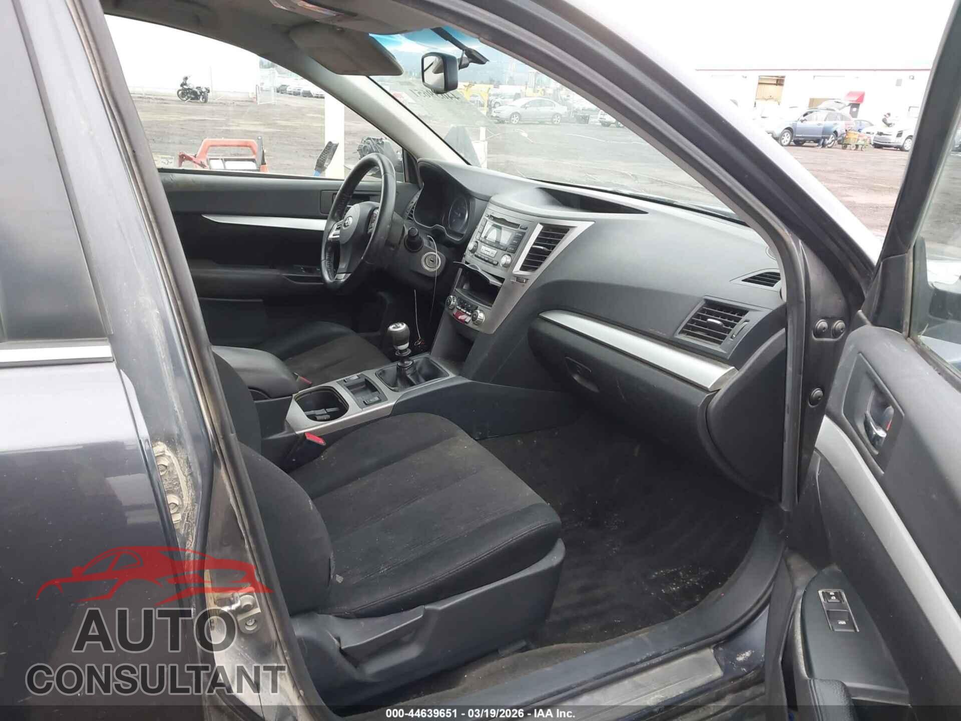 SUBARU OUTBACK 2013 - 4S4BRCCC1D1205585