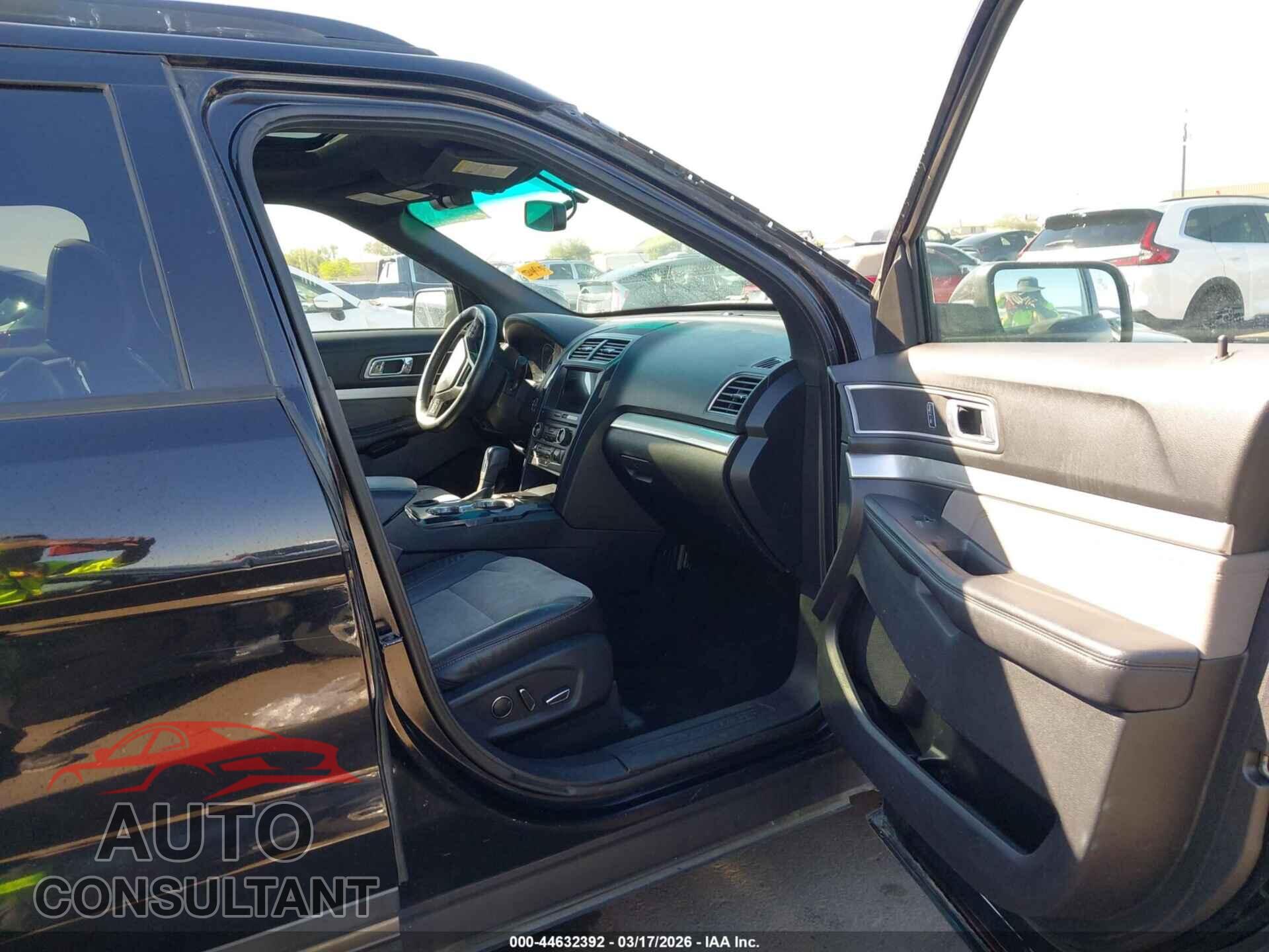 FORD EXPLORER 2017 - 1FM5K7D8XHGA03690