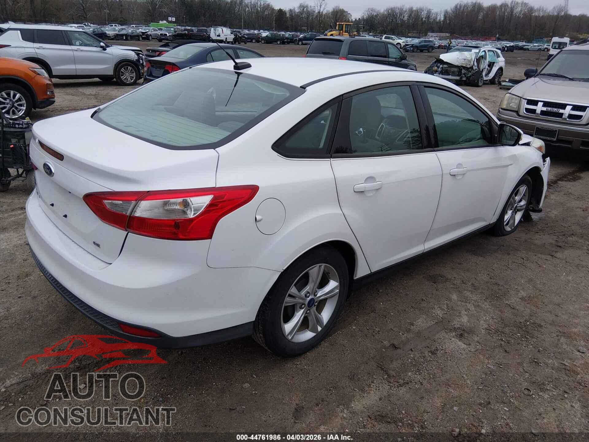FORD FOCUS 2014 - 1FADP3F27EL114600