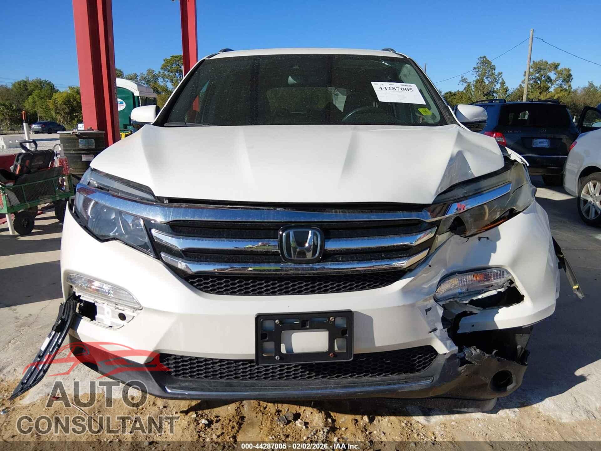 HONDA PILOT 2017 - 5FNYF6H97HB089389