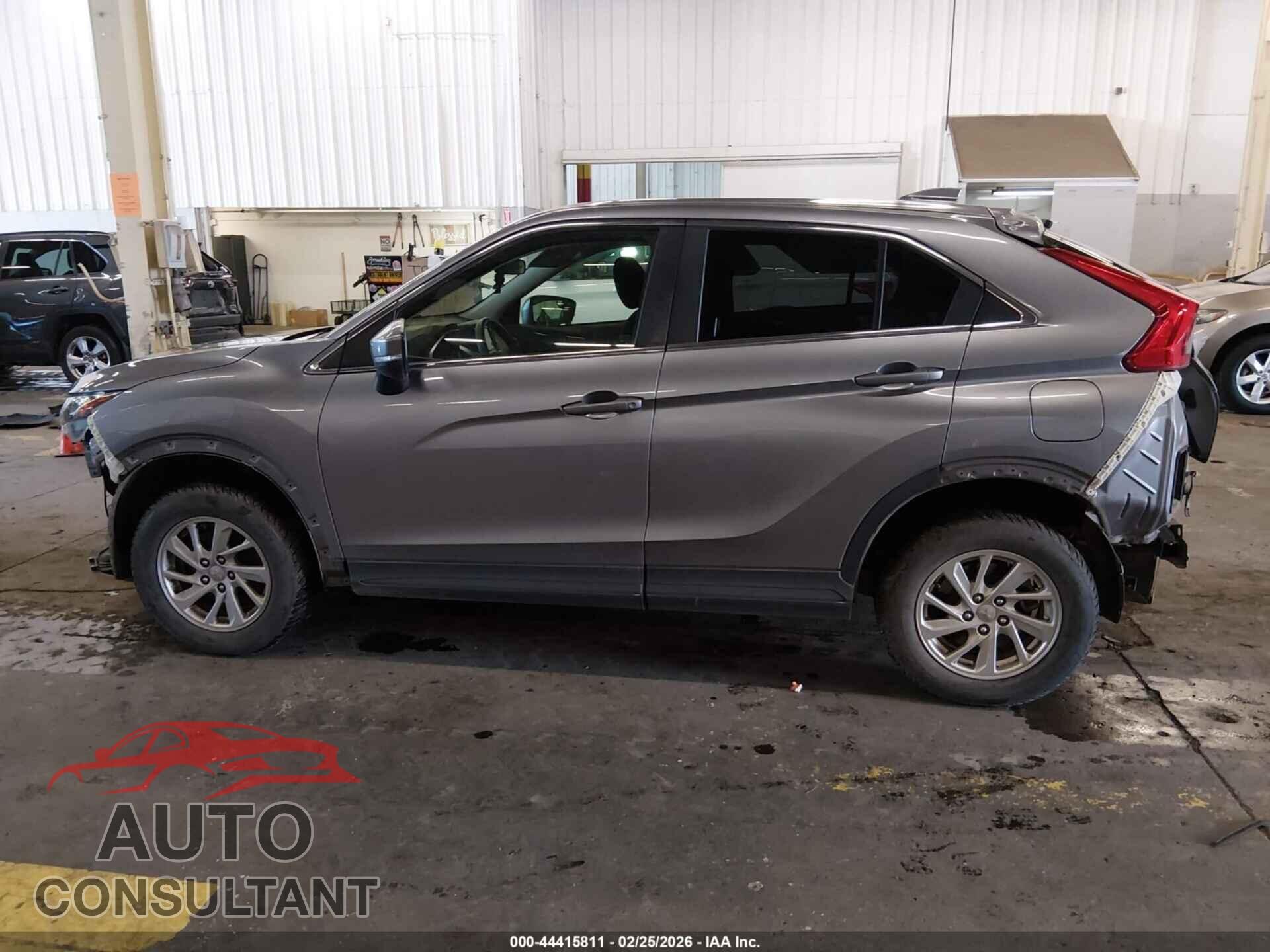 MITSUBISHI ECLIPSE CROSS 2019 - JA4AT3AA0KZ031200