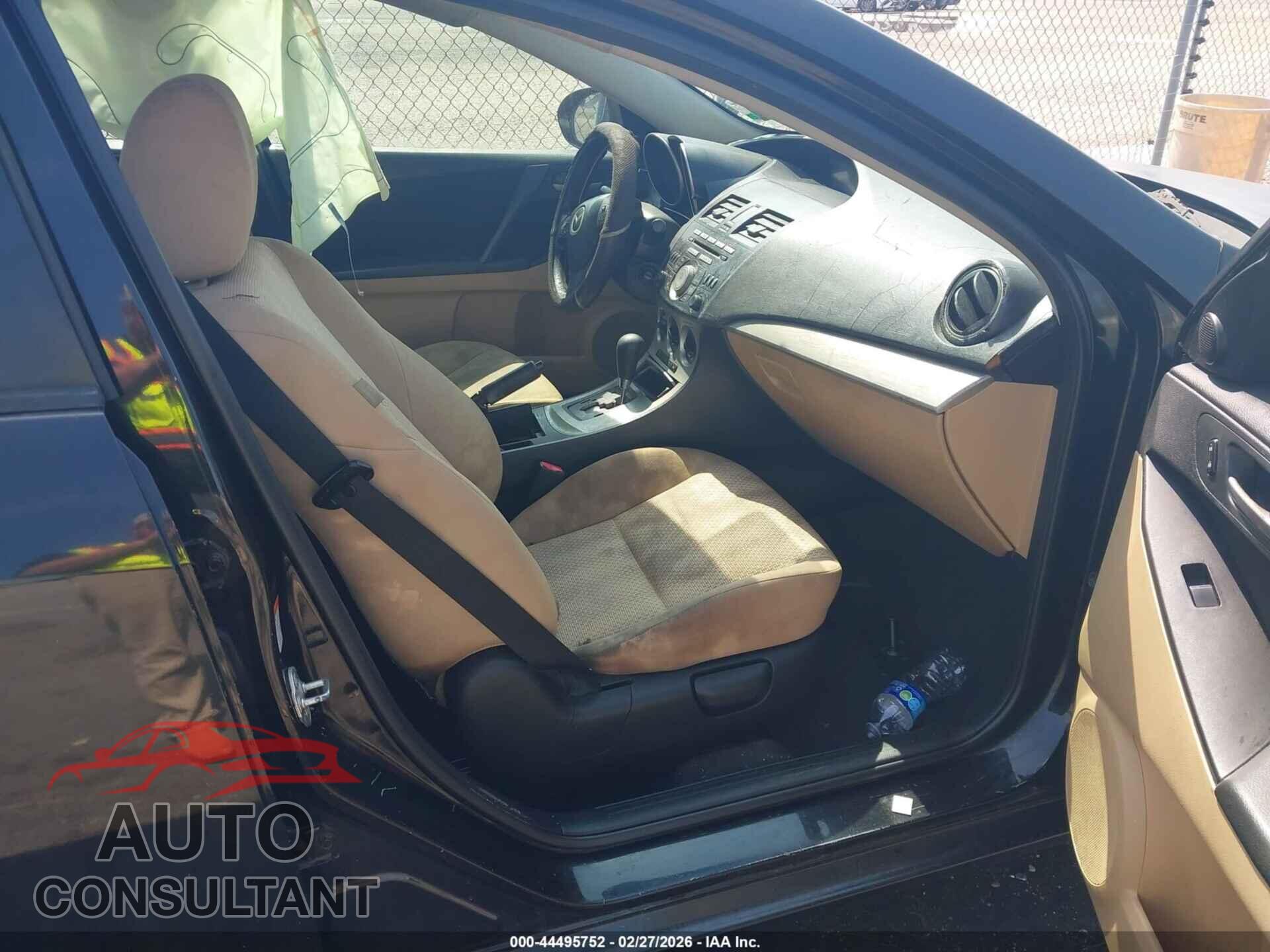 MAZDA MAZDA3 2010 - JM1BL1SF9A1239906