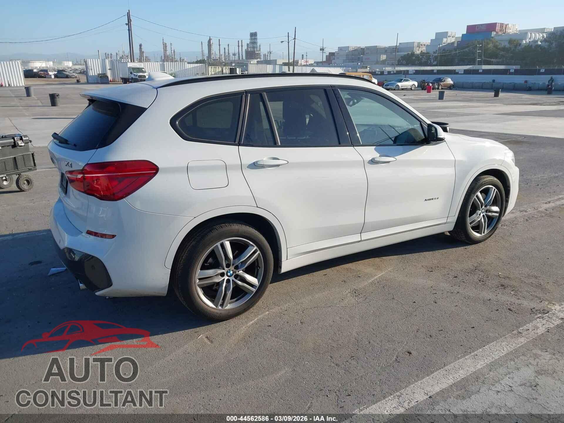 BMW X1 2016 - WBXHT3C30GP888075