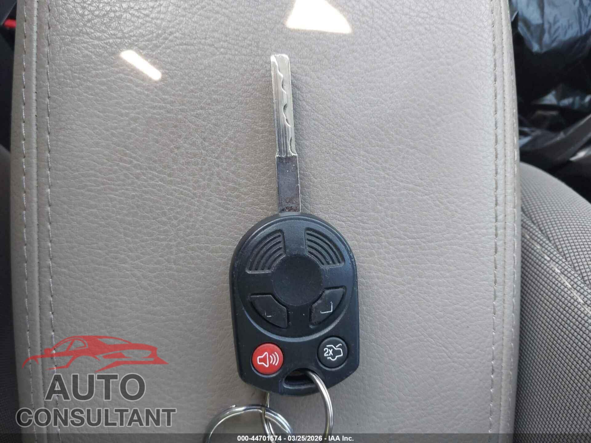 FORD FOCUS 2013 - 1FADP3F2XDL323862