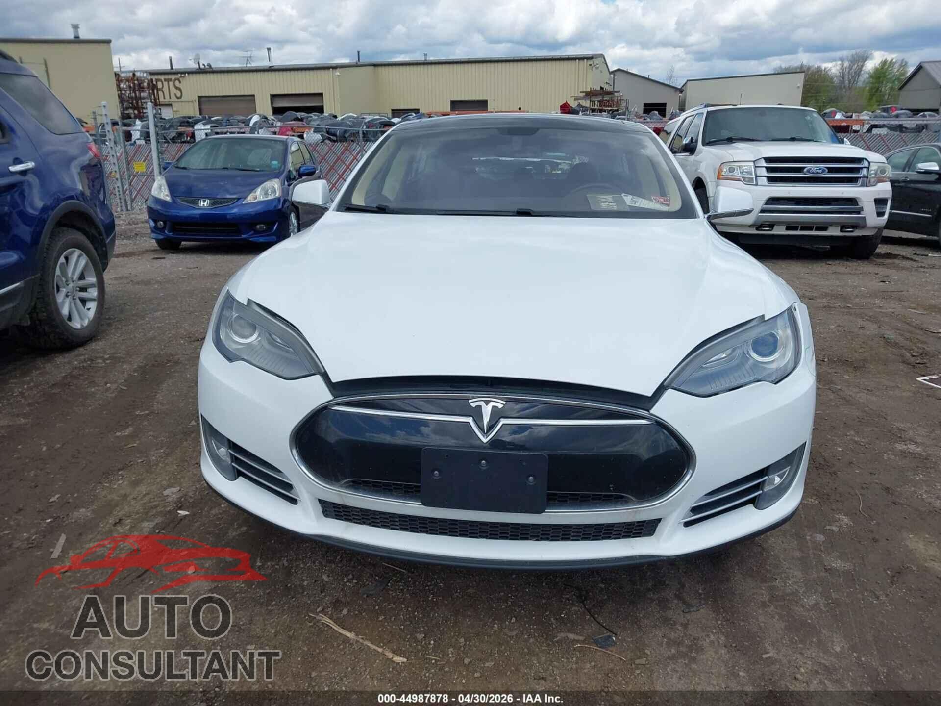 TESLA MODEL S 2014 - 5YJSA1H15EFP49393