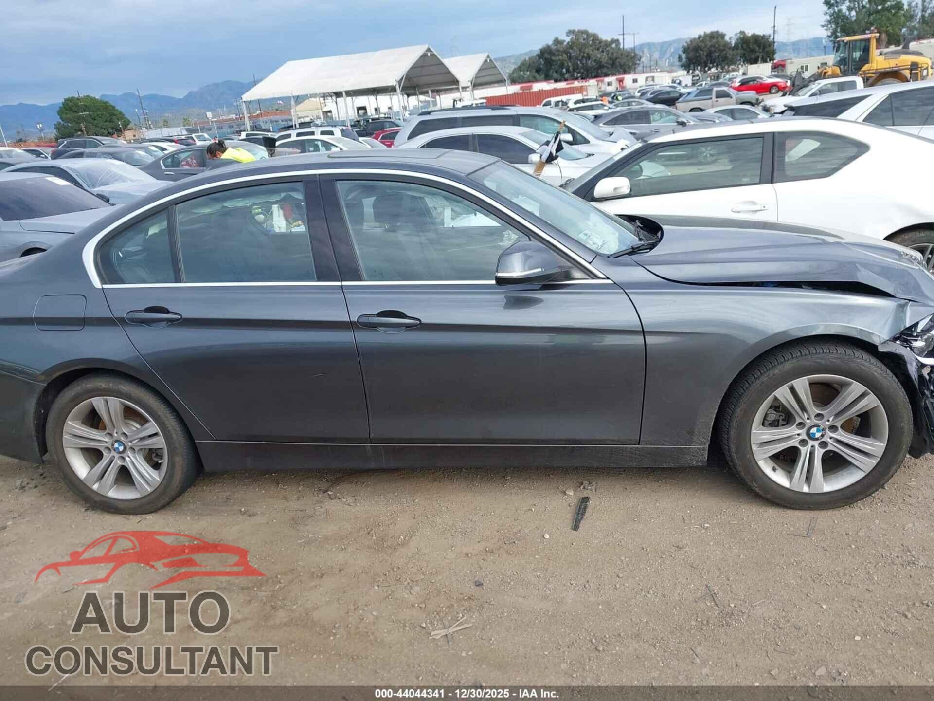 BMW 330I 2018 - WBA8B9C56JEE81143
