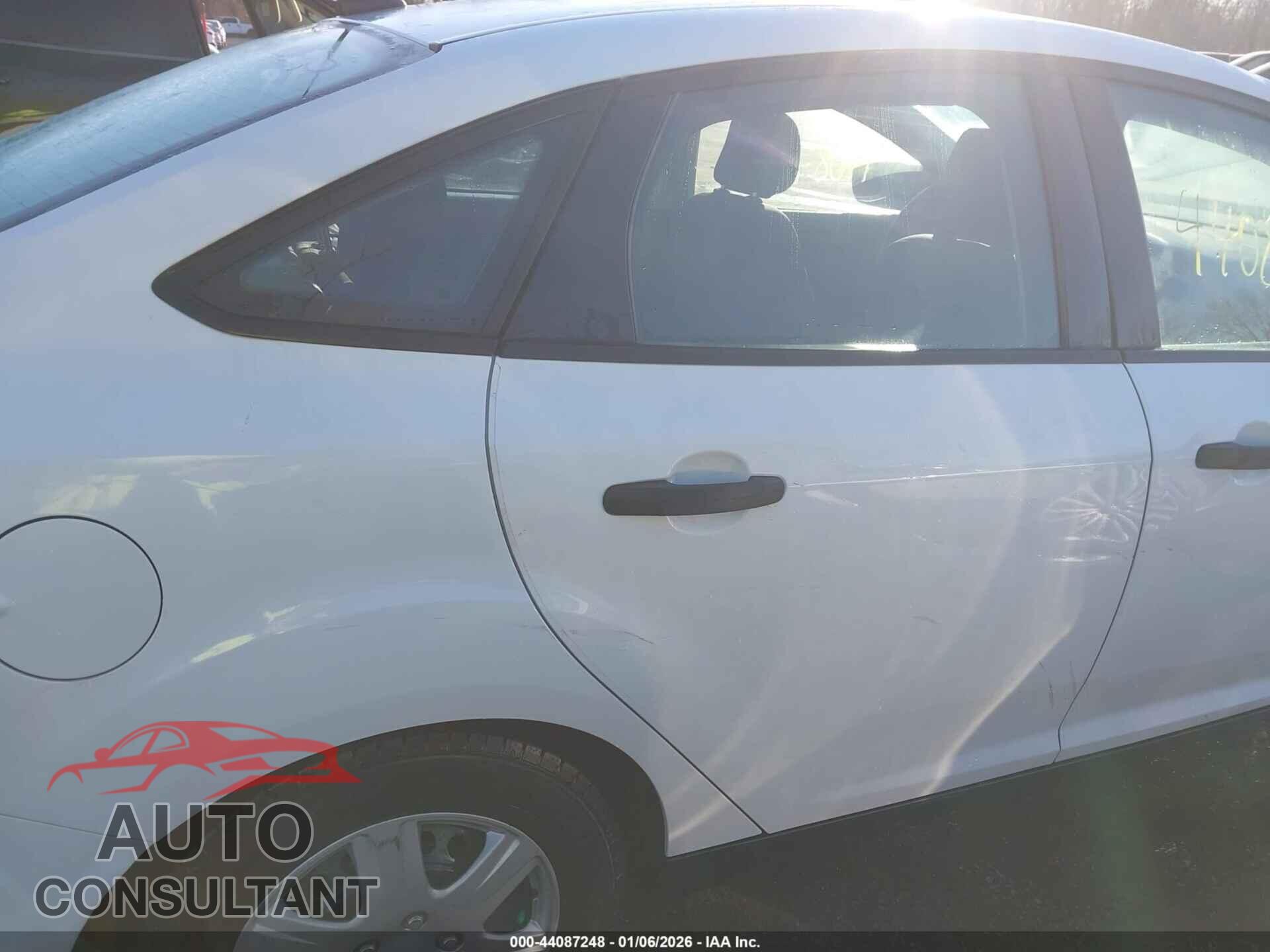 FORD FOCUS 2015 - 1FADP3E27FL314458