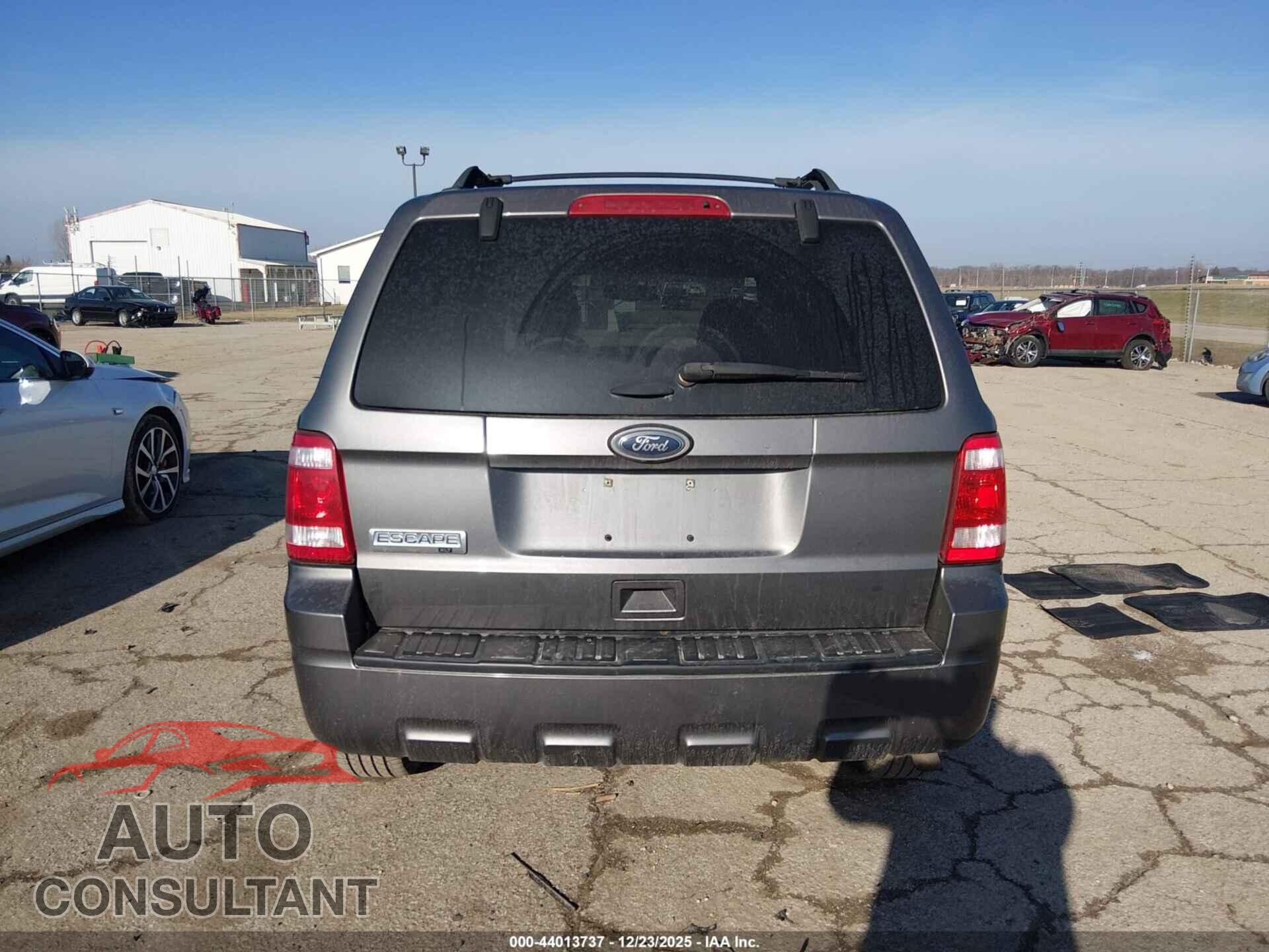 FORD ESCAPE 2011 - 1FMCU0D76BKC16611