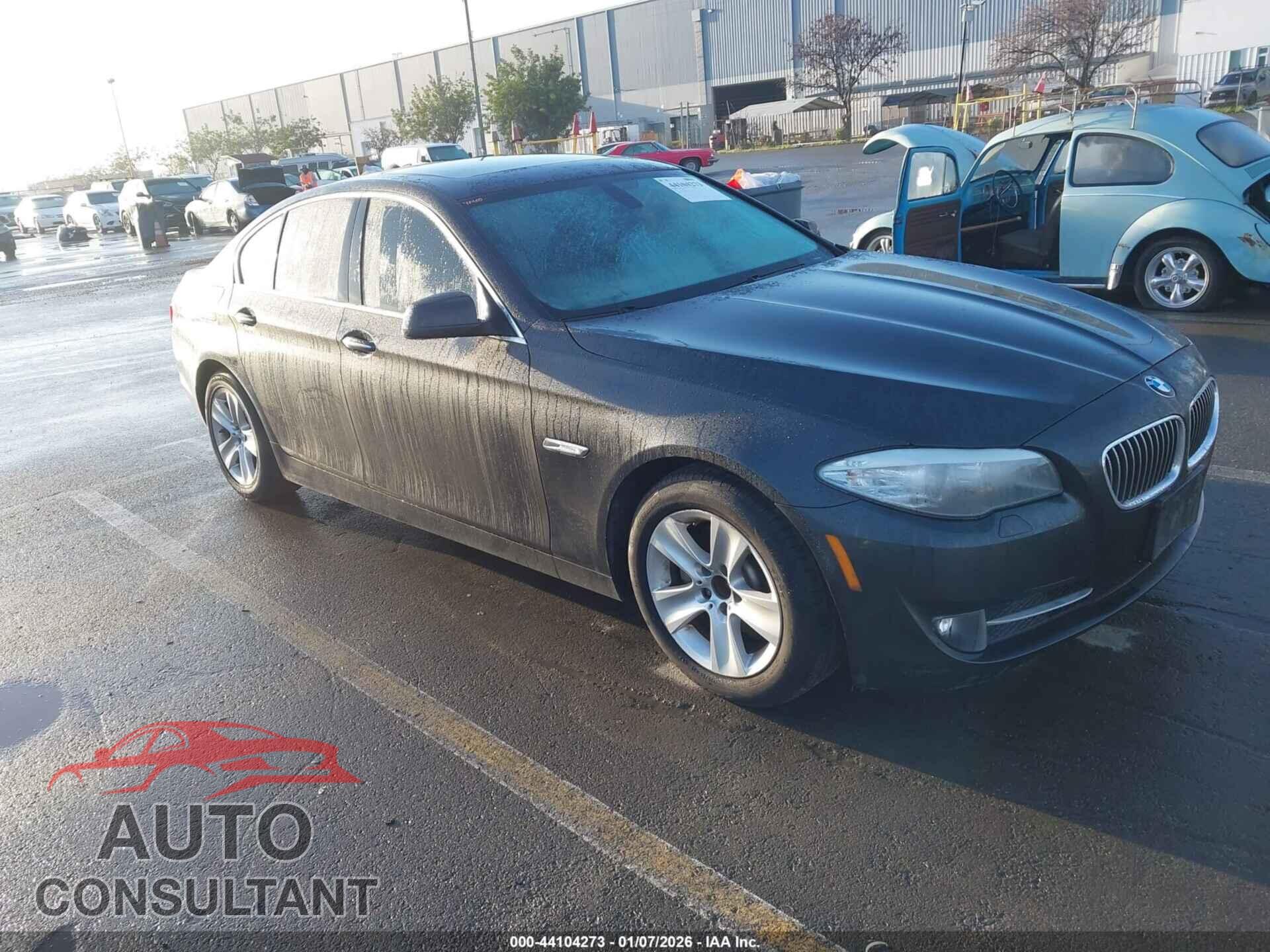 BMW 528I 2011 - WBAFR1C50BDS35083
