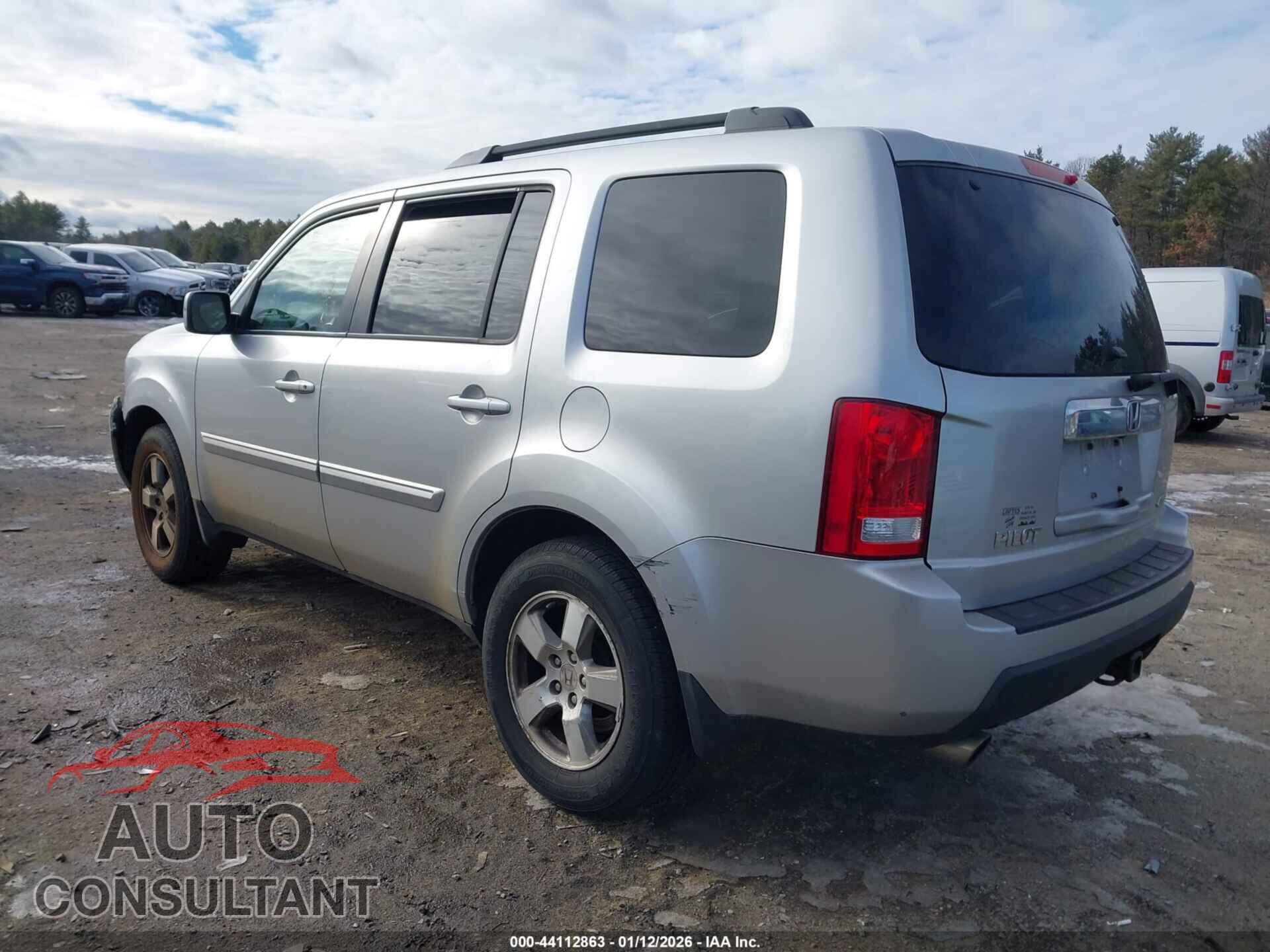 HONDA PILOT 2011 - 5FNYF4H60BB004720