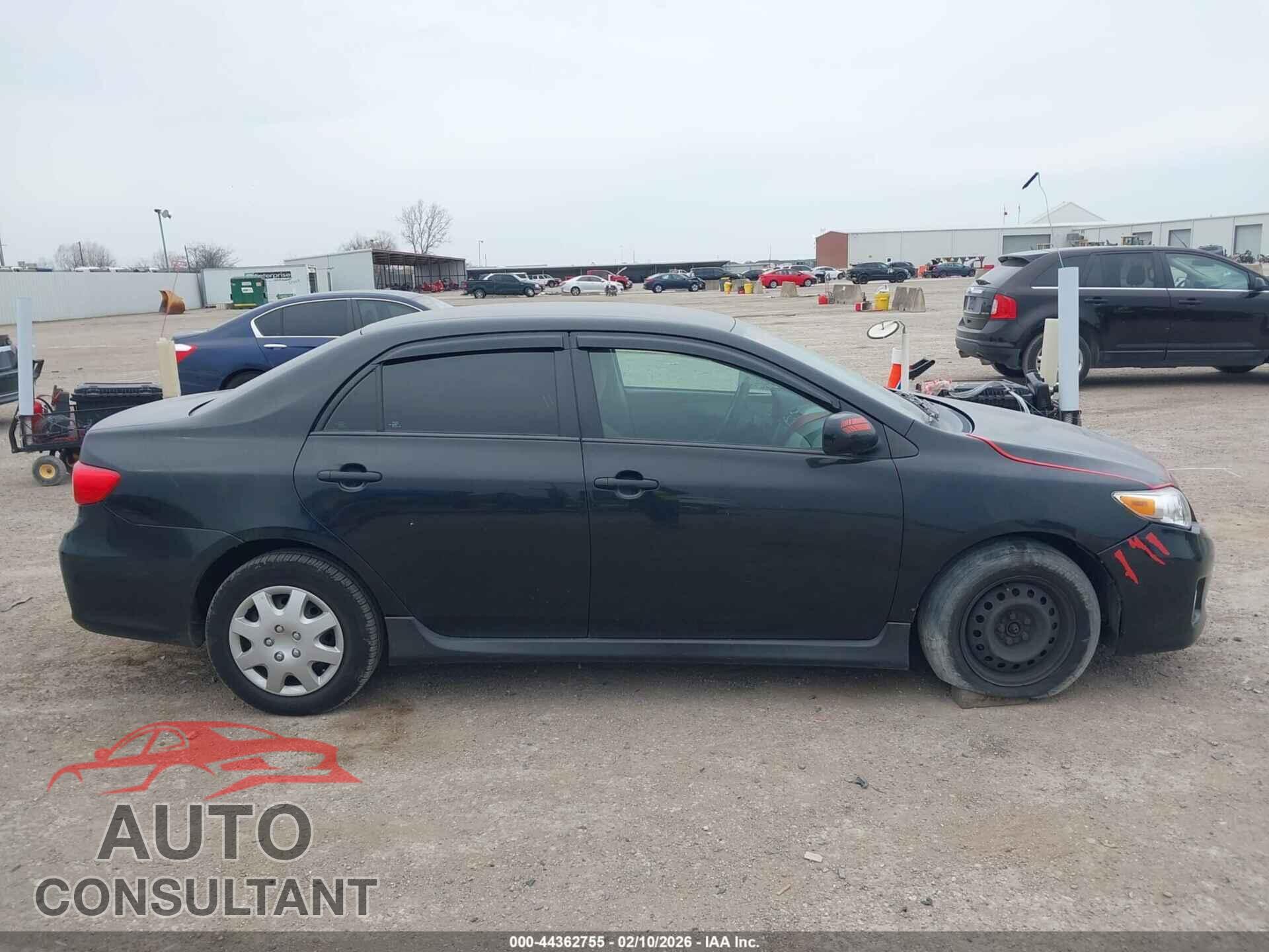 TOYOTA COROLLA 2013 - 2T1BU4EE9DC078295