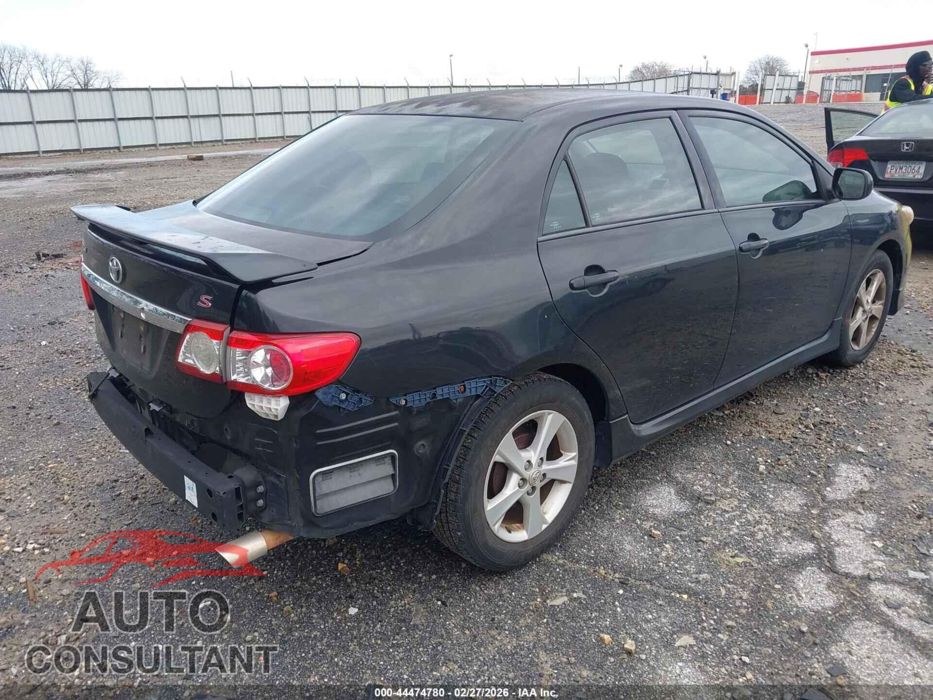 TOYOTA COROLLA 2013 - 2T1BU4EE7DC996675