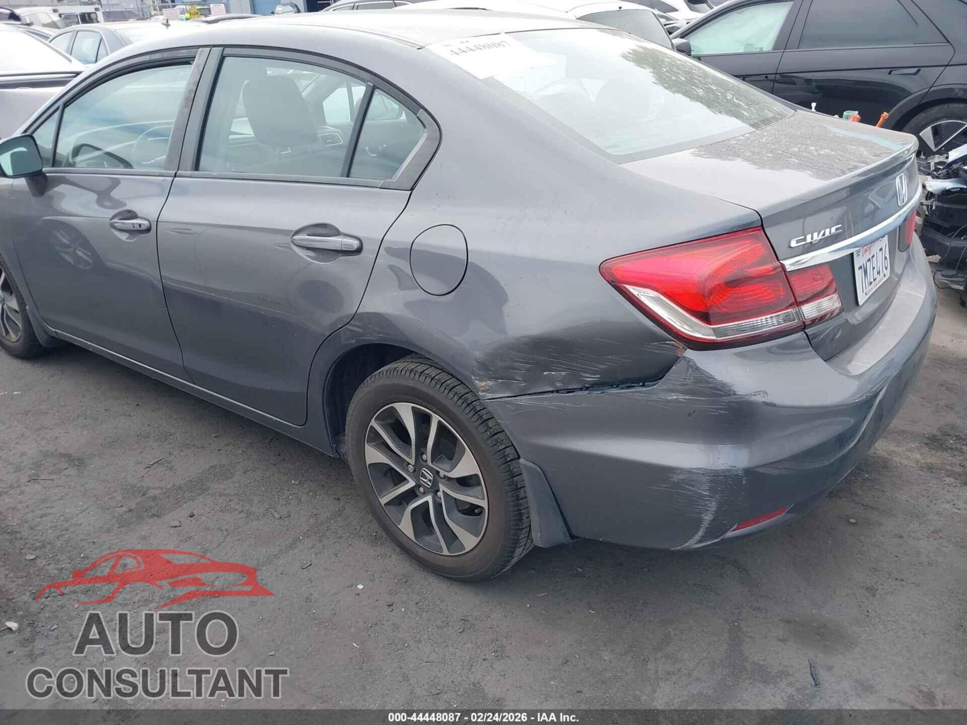 HONDA CIVIC 2015 - 2HGFB2F82FH553073