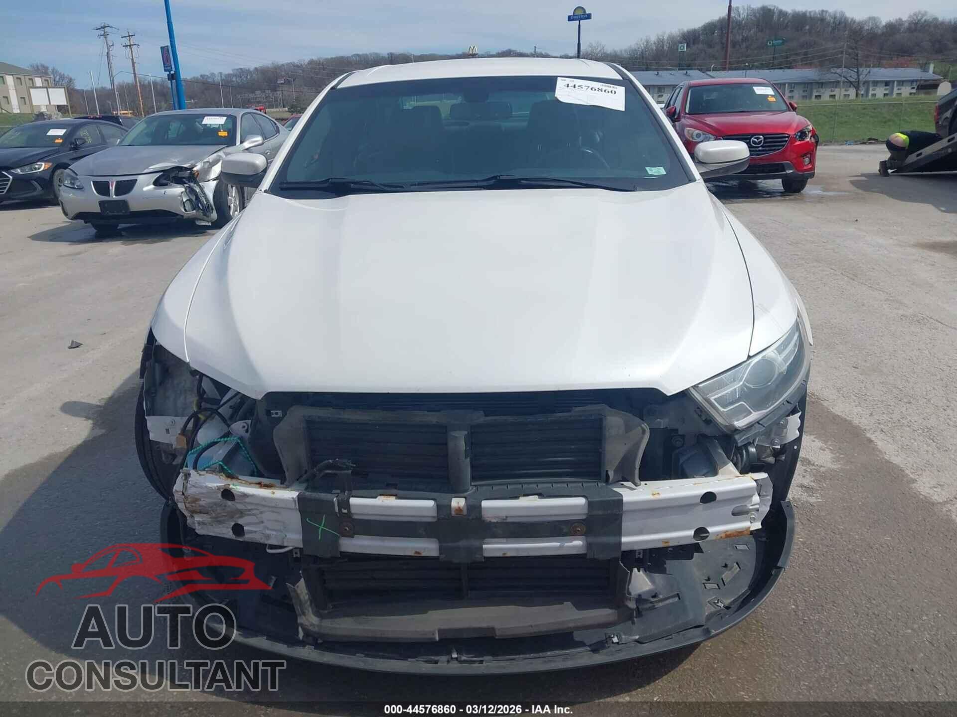 FORD TAURUS 2015 - 1FAHP2E86FG167512