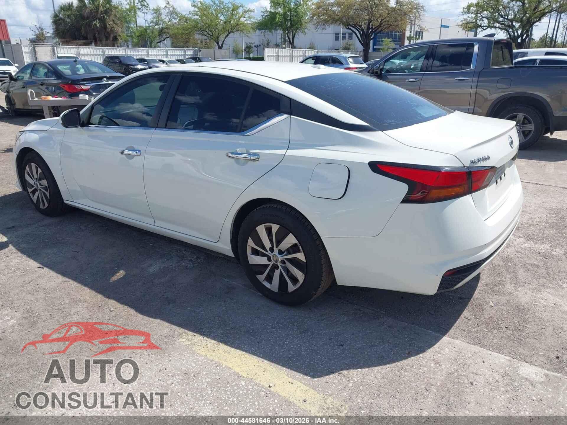 NISSAN ALTIMA 2019 - 1N4BL4BV8KC226830