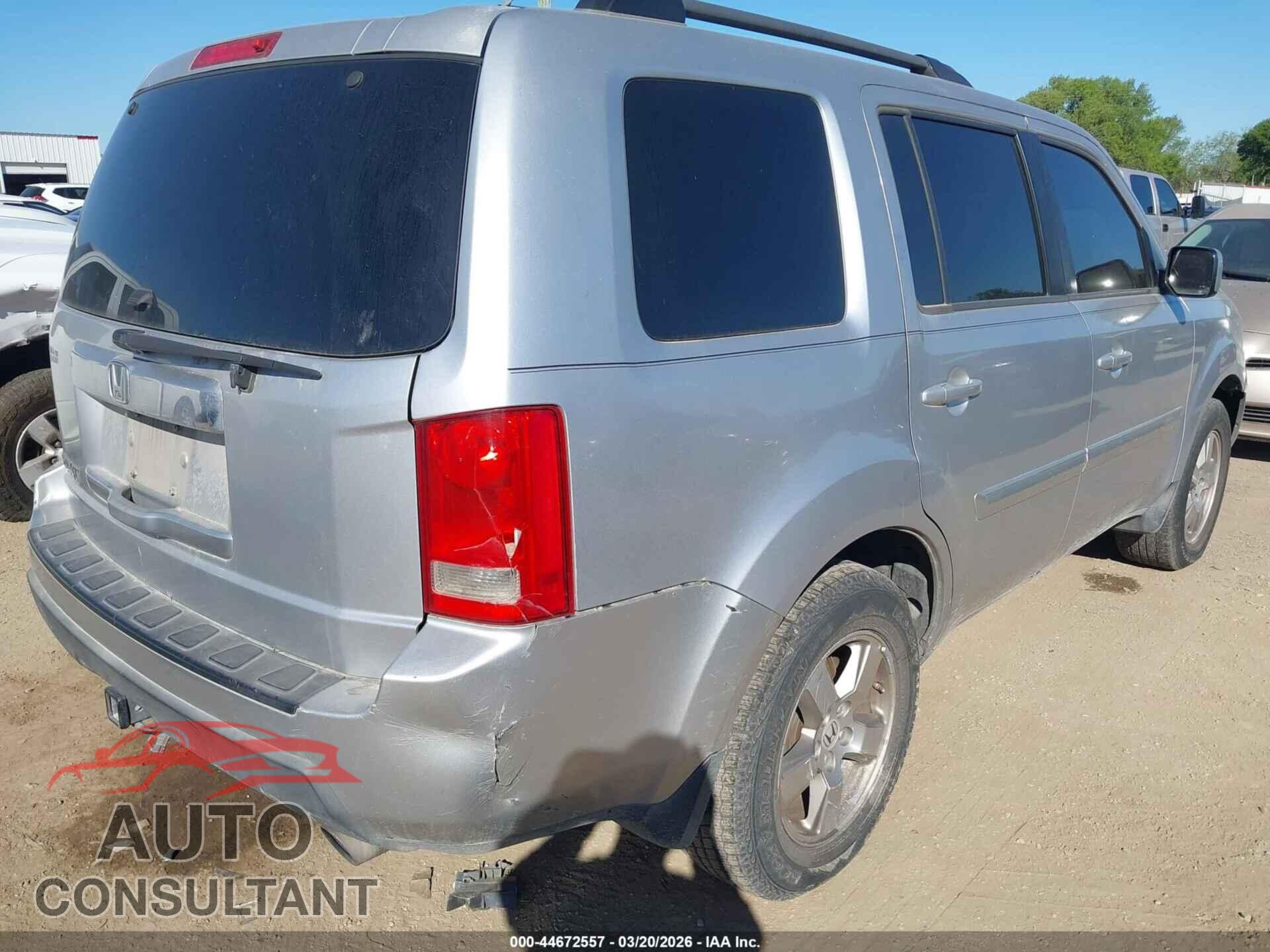 HONDA PILOT 2011 - 5FNYF3H47BB055236