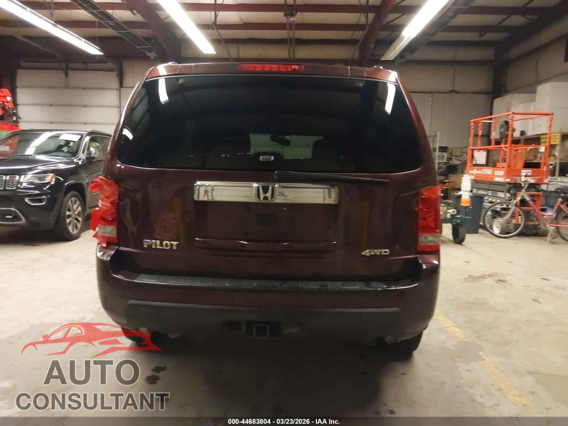 HONDA PILOT 2011 - 5FNYF4H52BB074226