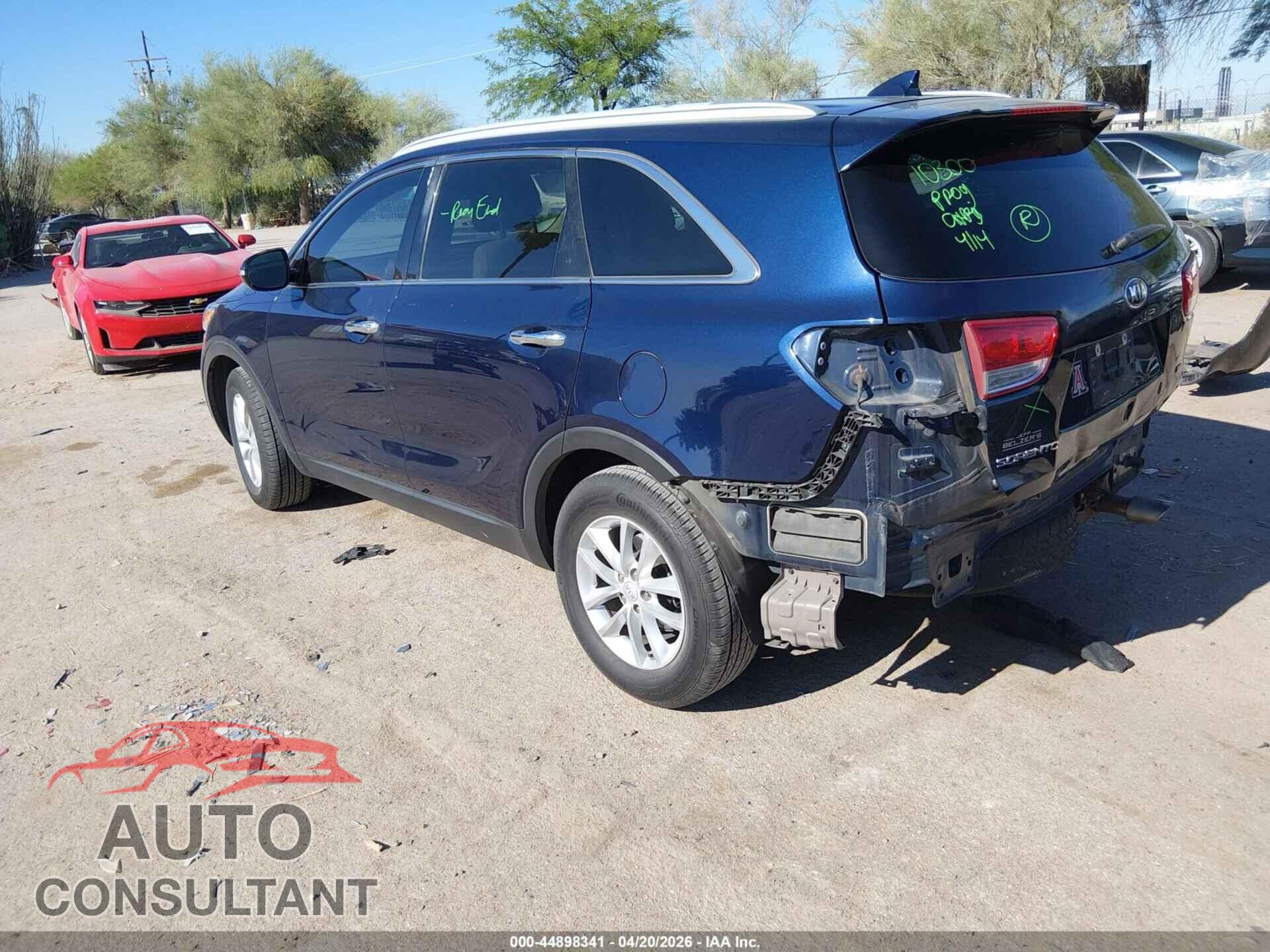 KIA SORENTO 2017 - 5XYPG4A38HG314222