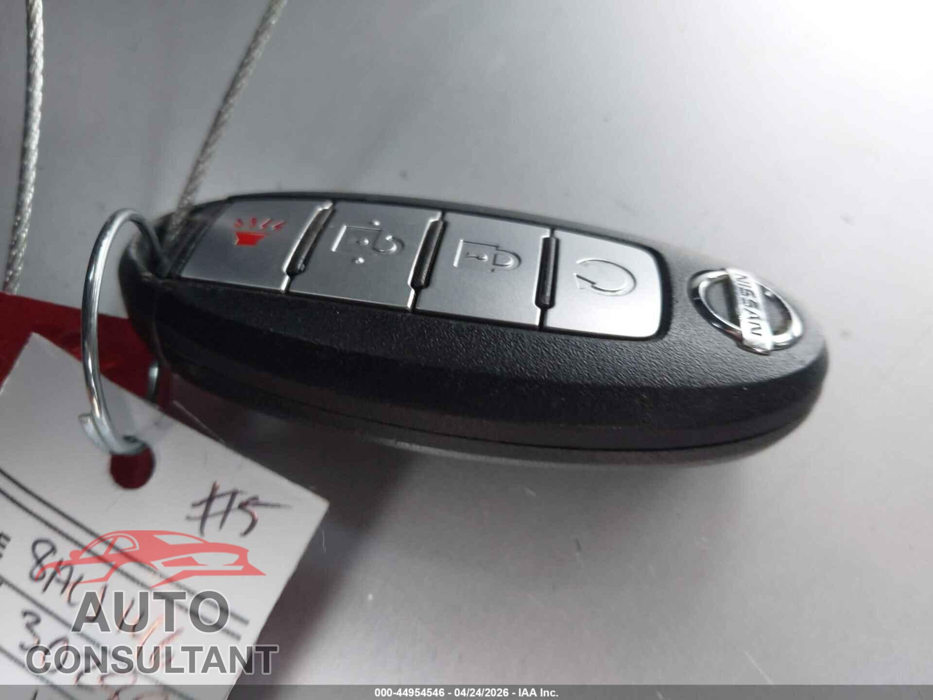 NISSAN ROGUE 2017 - KNMAT2MV3HP508169