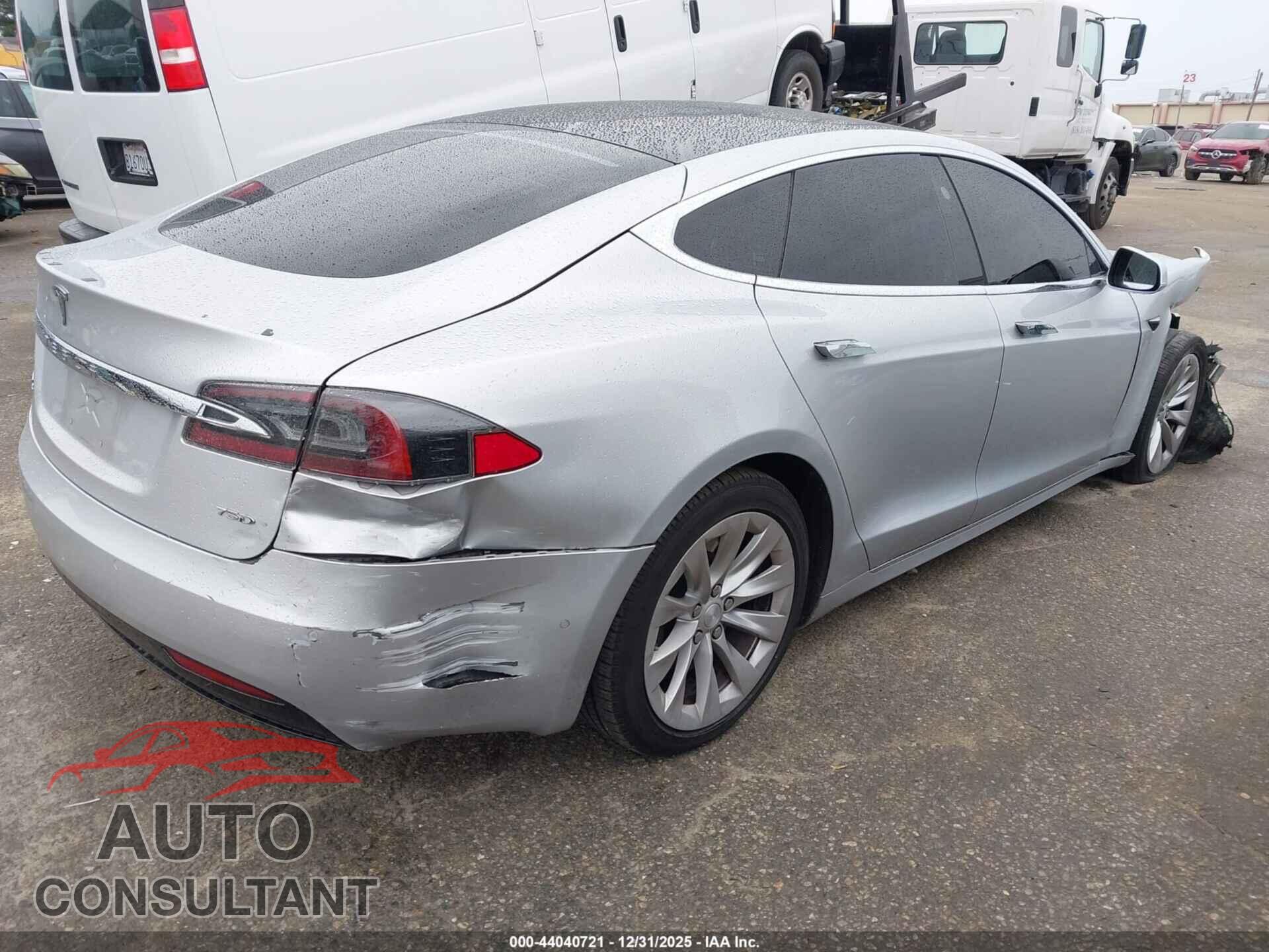 TESLA MODEL S 2018 - 5YJSA1E26JF268785