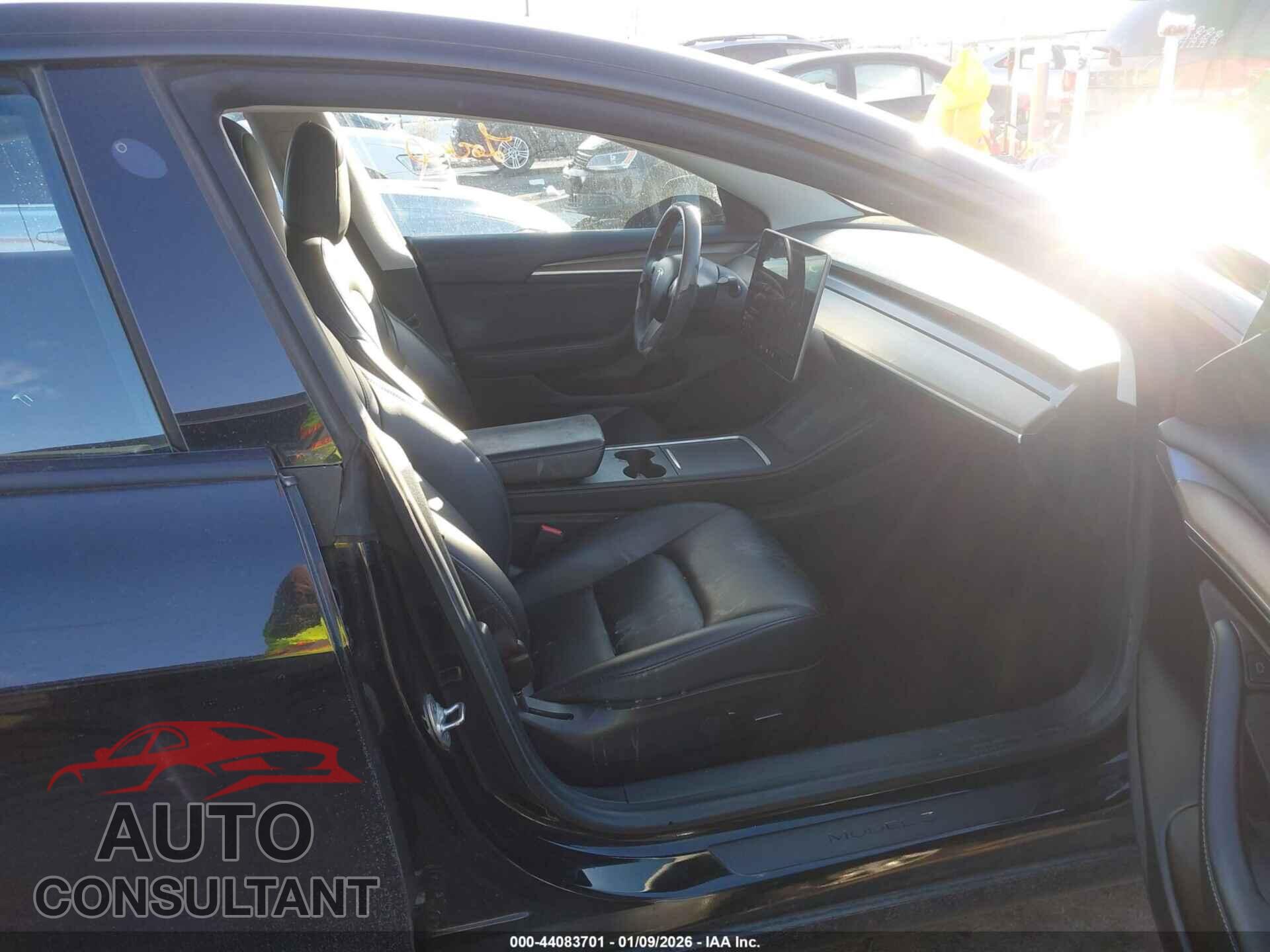 TESLA MODEL 3 2021 - 5YJ3E1EB3MF074065