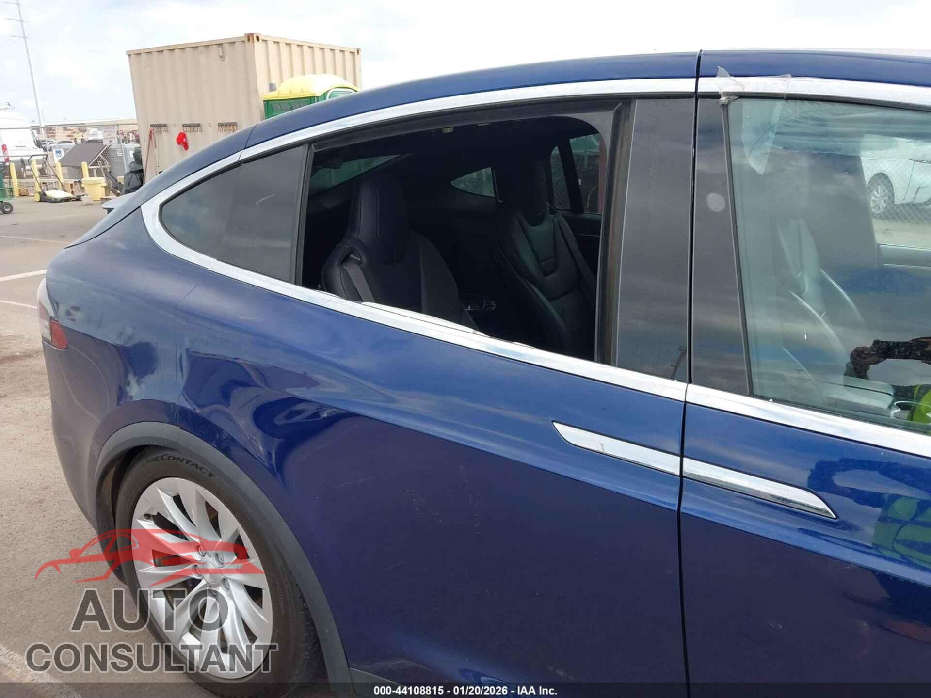 TESLA MODEL X 2016 - 5YJXCBE2XGF023826