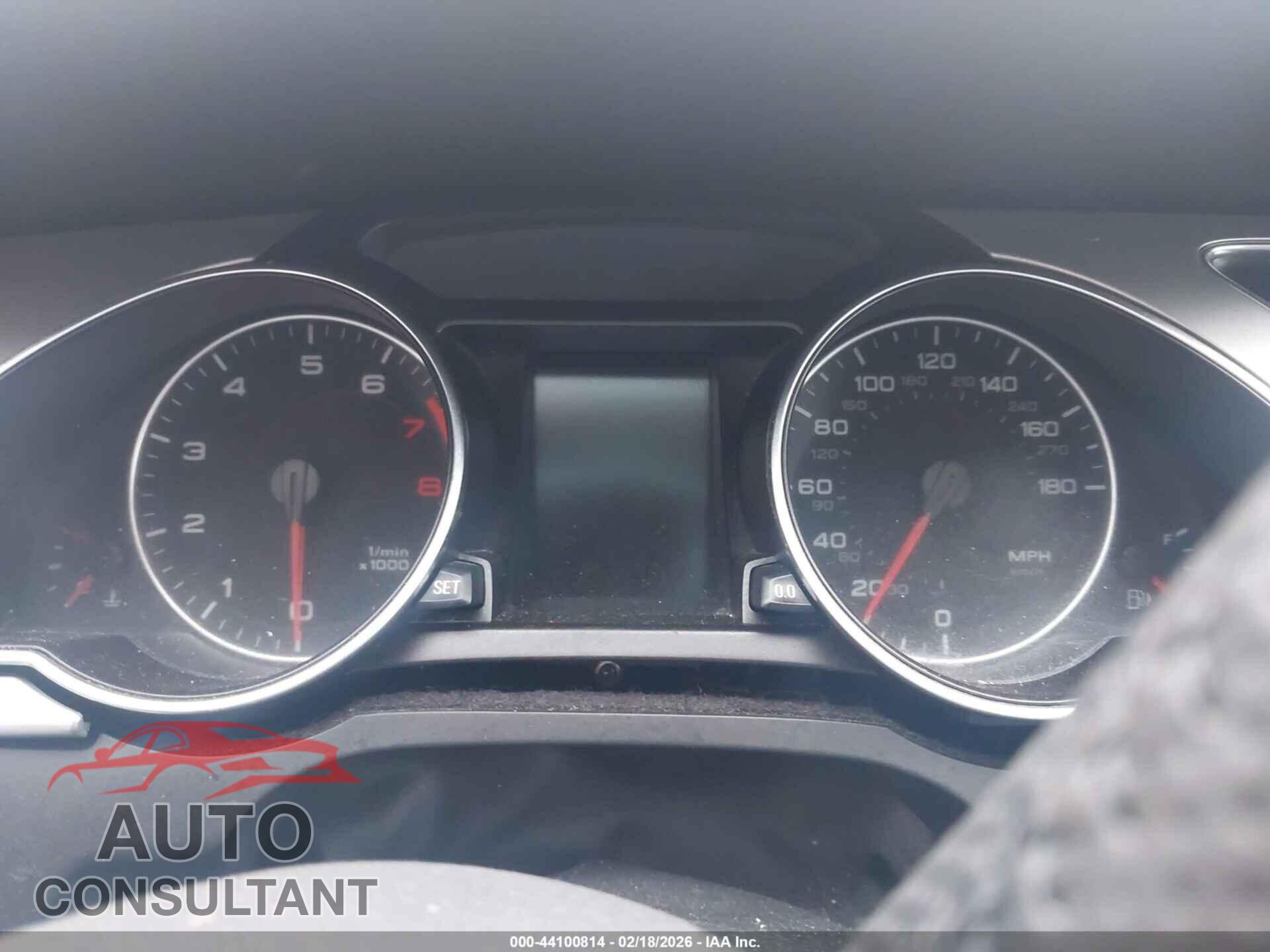 AUDI A5 2011 - WAUGFAFR0BA083769