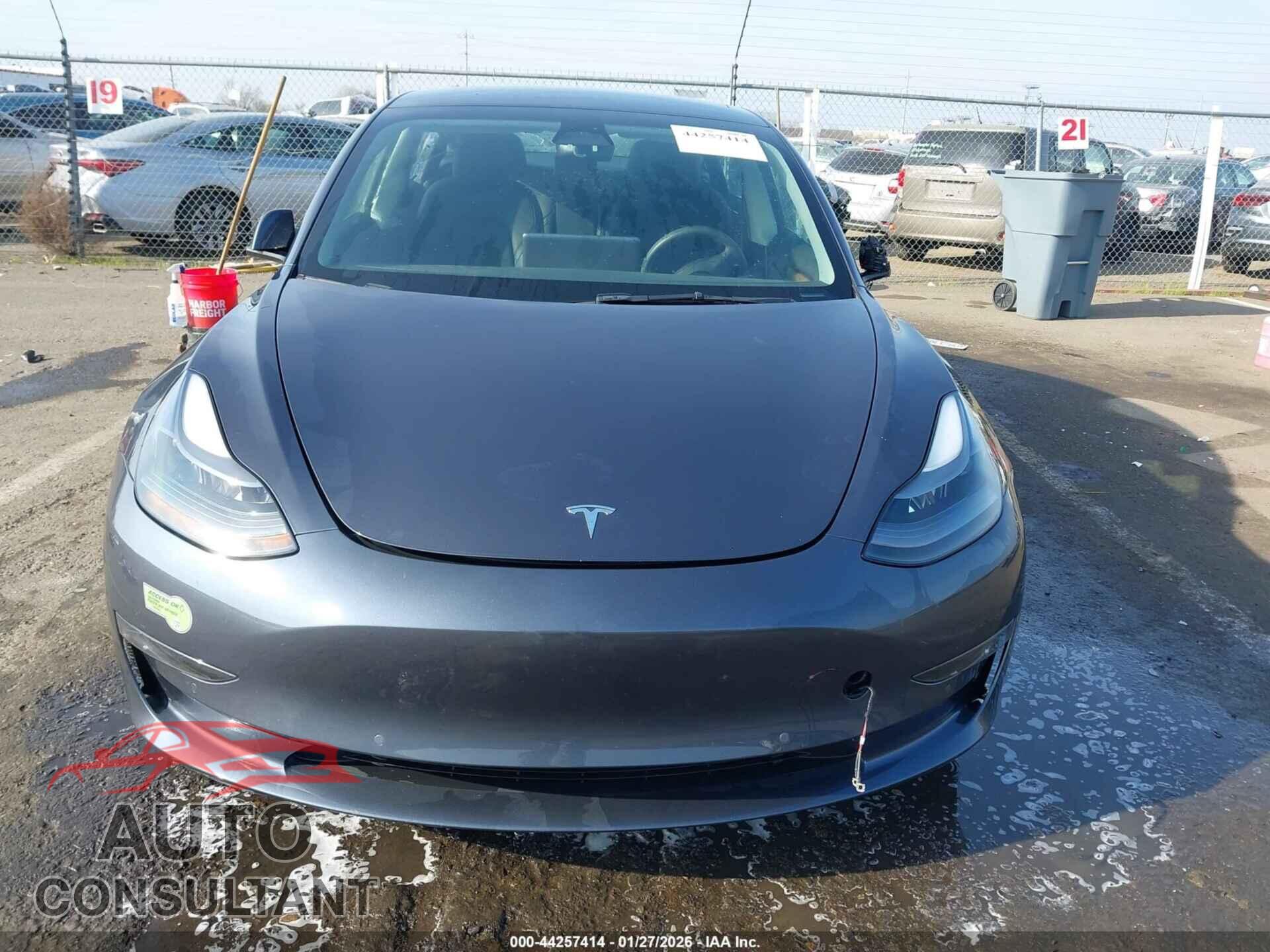 TESLA MODEL 3 2022 - 5YJ3E1EBXNF367334