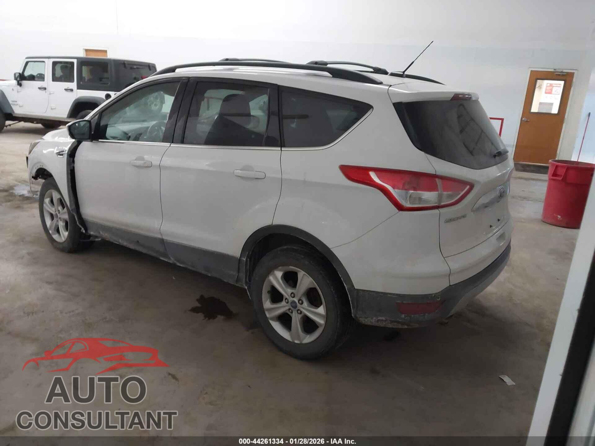 FORD ESCAPE 2014 - 1FMCU0GX8EUC01404