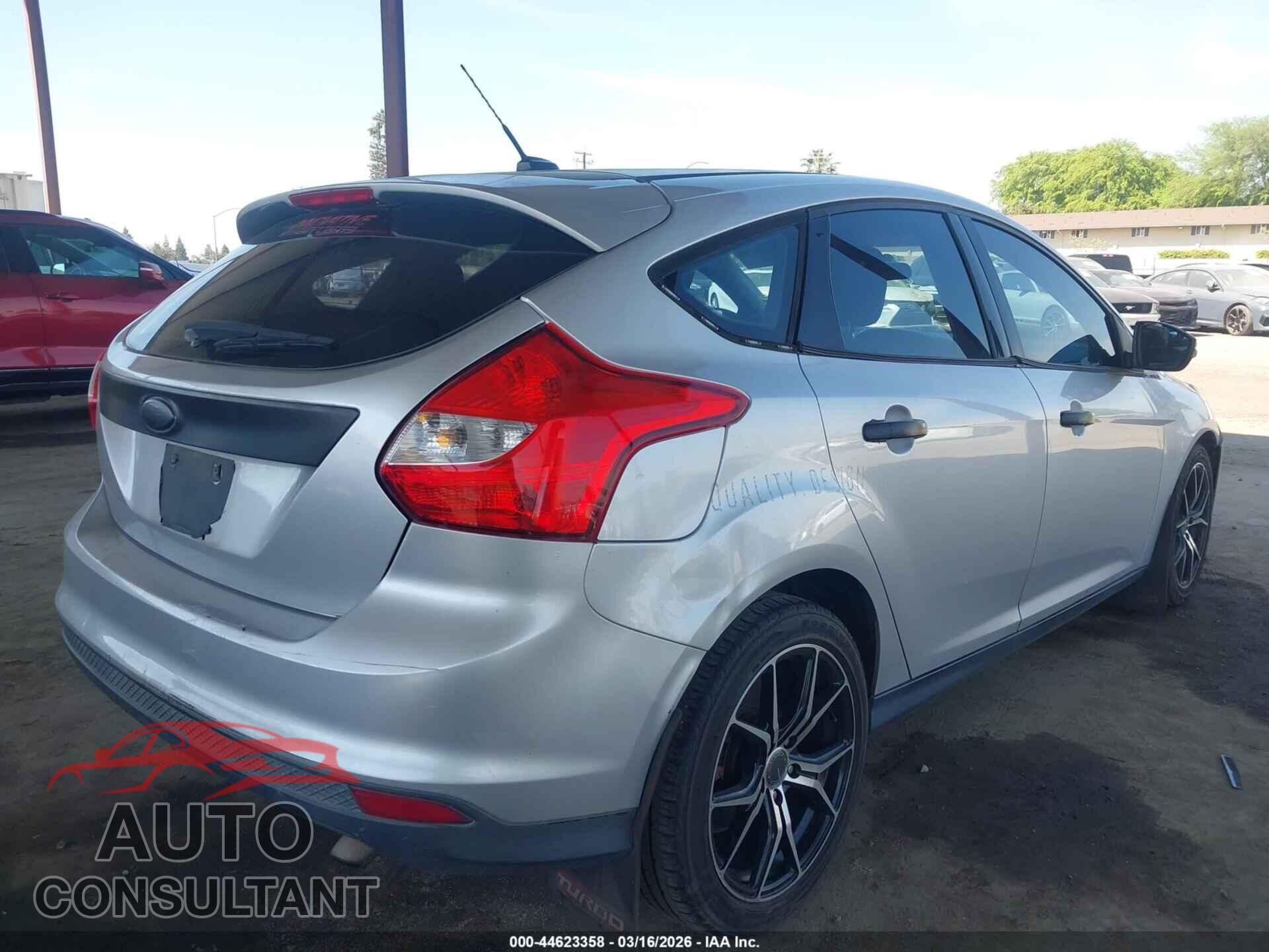FORD FOCUS 2012 - 1FAHP3M25CL191189