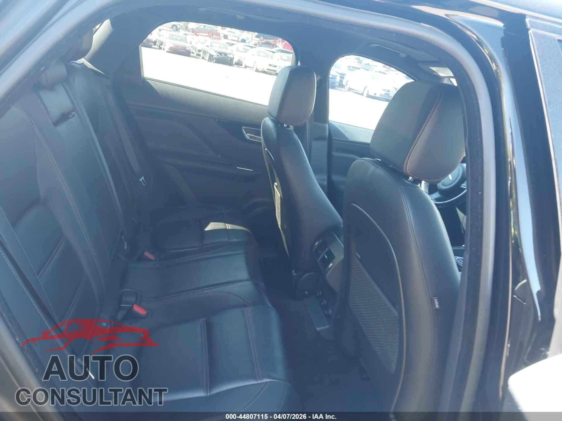 JAGUAR F-PACE 2017 - SADCK2BV3HA061851