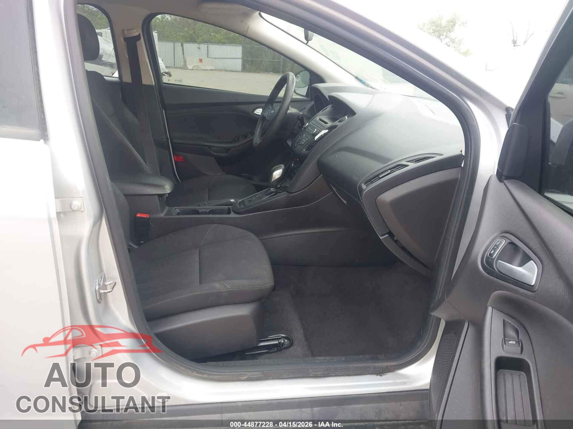 FORD FOCUS 2017 - 1FADP3F2XHL324693