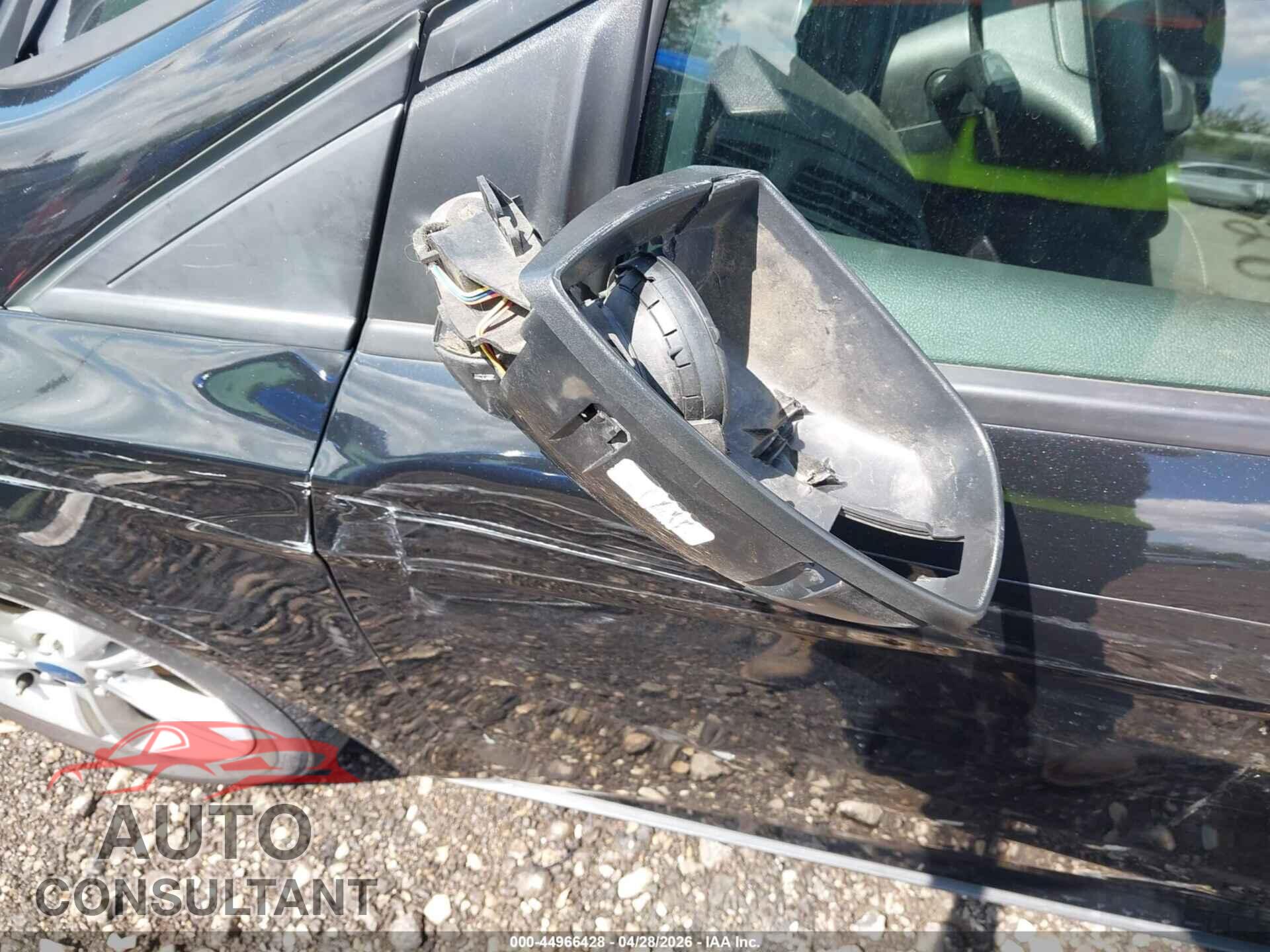 FORD FOCUS 2015 - 1FADP3E20FL376137