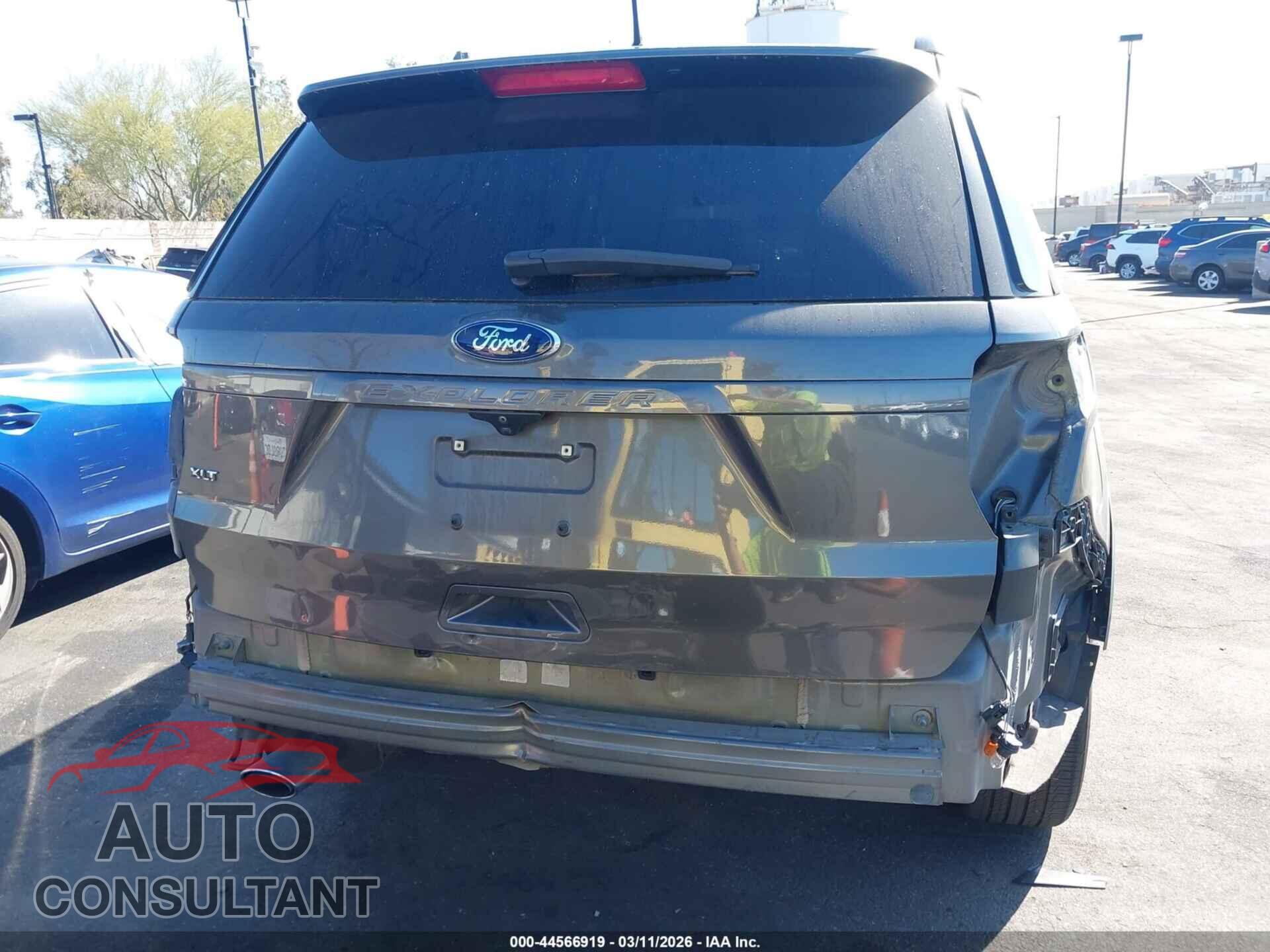 FORD EXPLORER 2018 - 1FM5K7D82JGB65626